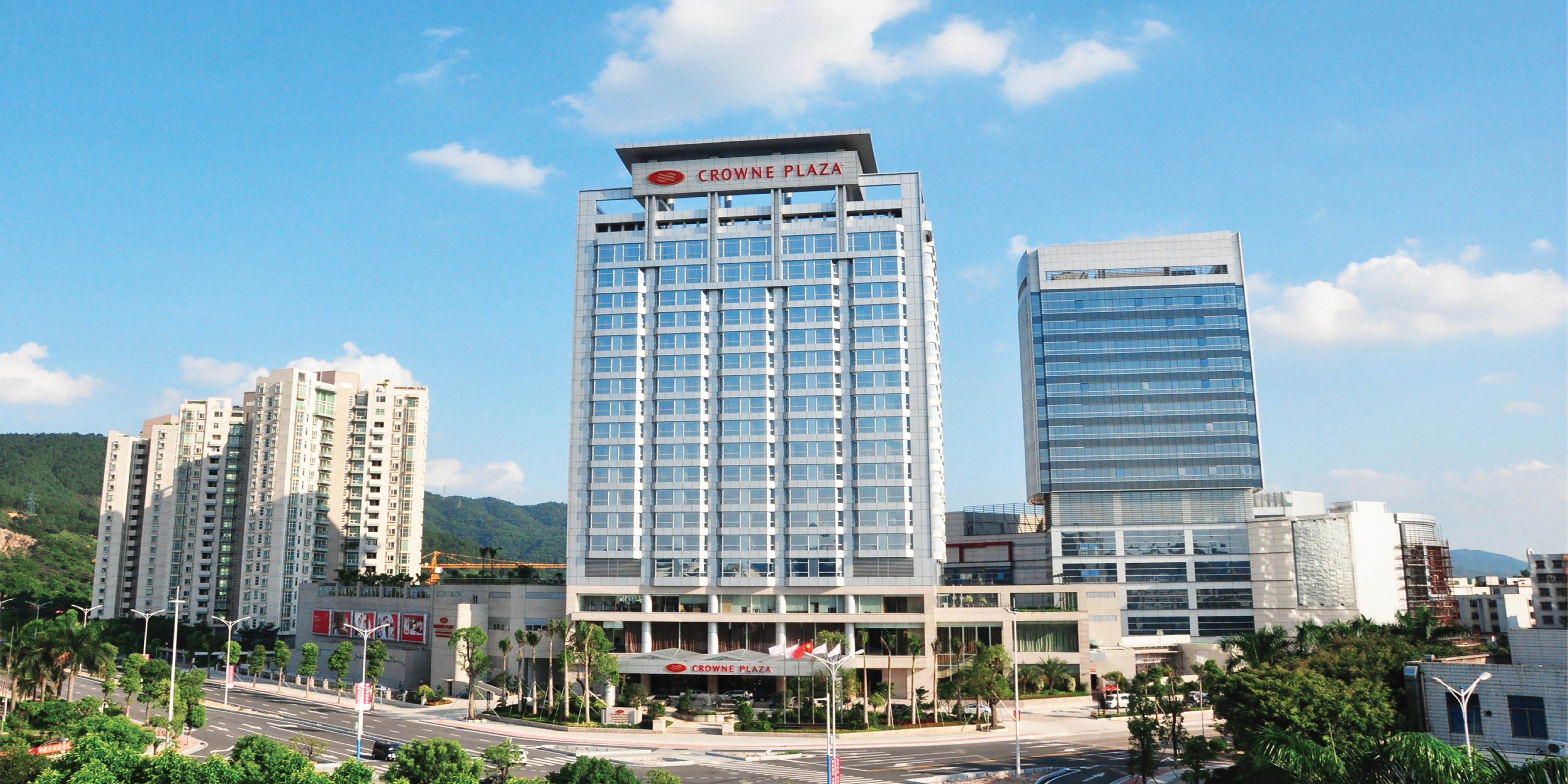 $hotelInfo.mediaDetails.welcomePhotos.primaryPhoto.caption}