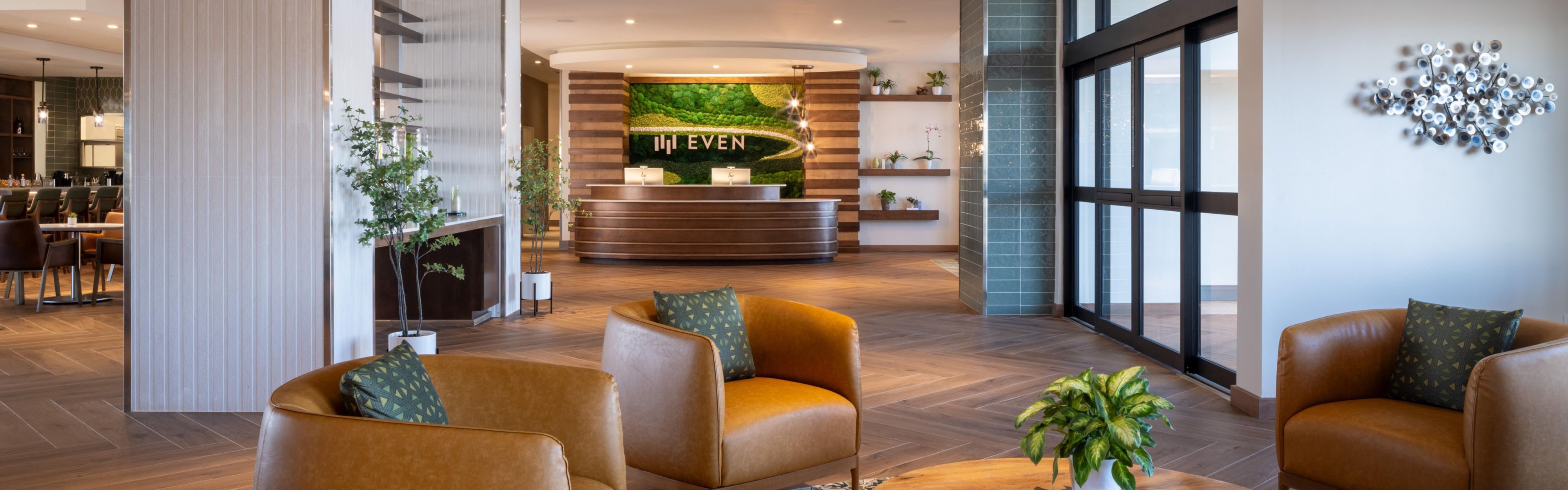 $hotelInfo.mediaDetails.welcomePhotos.primaryPhoto.caption}