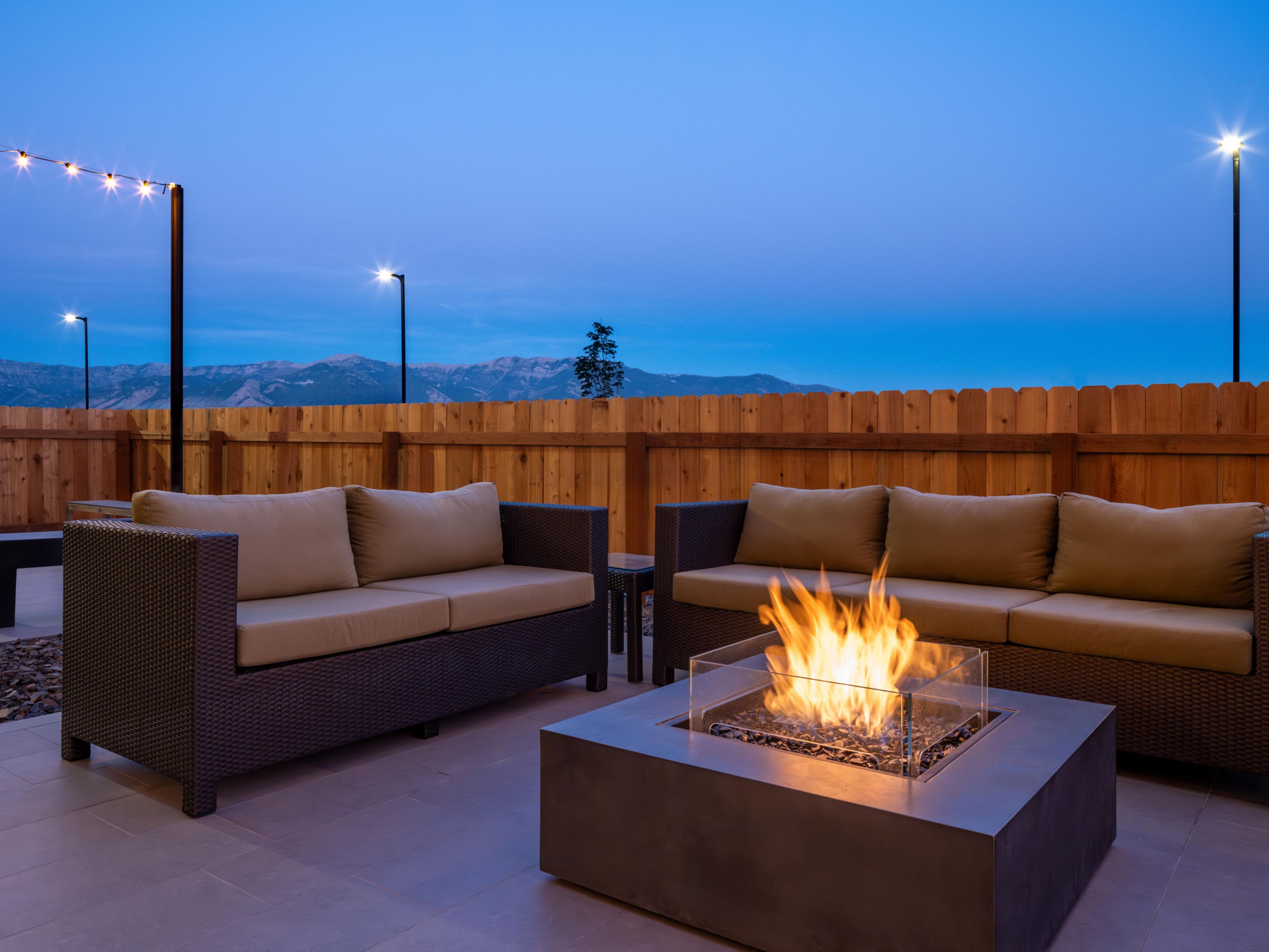 We’re honored to be featured in Rolling Stone as a top hotel near Yellowstone. At EVEN Hotel Bozeman Yellowstone Intl Arpt, adventure meets rejuvenation with in-room fitness, fresh dining options, and thoughtful amenities—all within 90 minutes of the park. Your perfect basecamp in Big Sky Country.