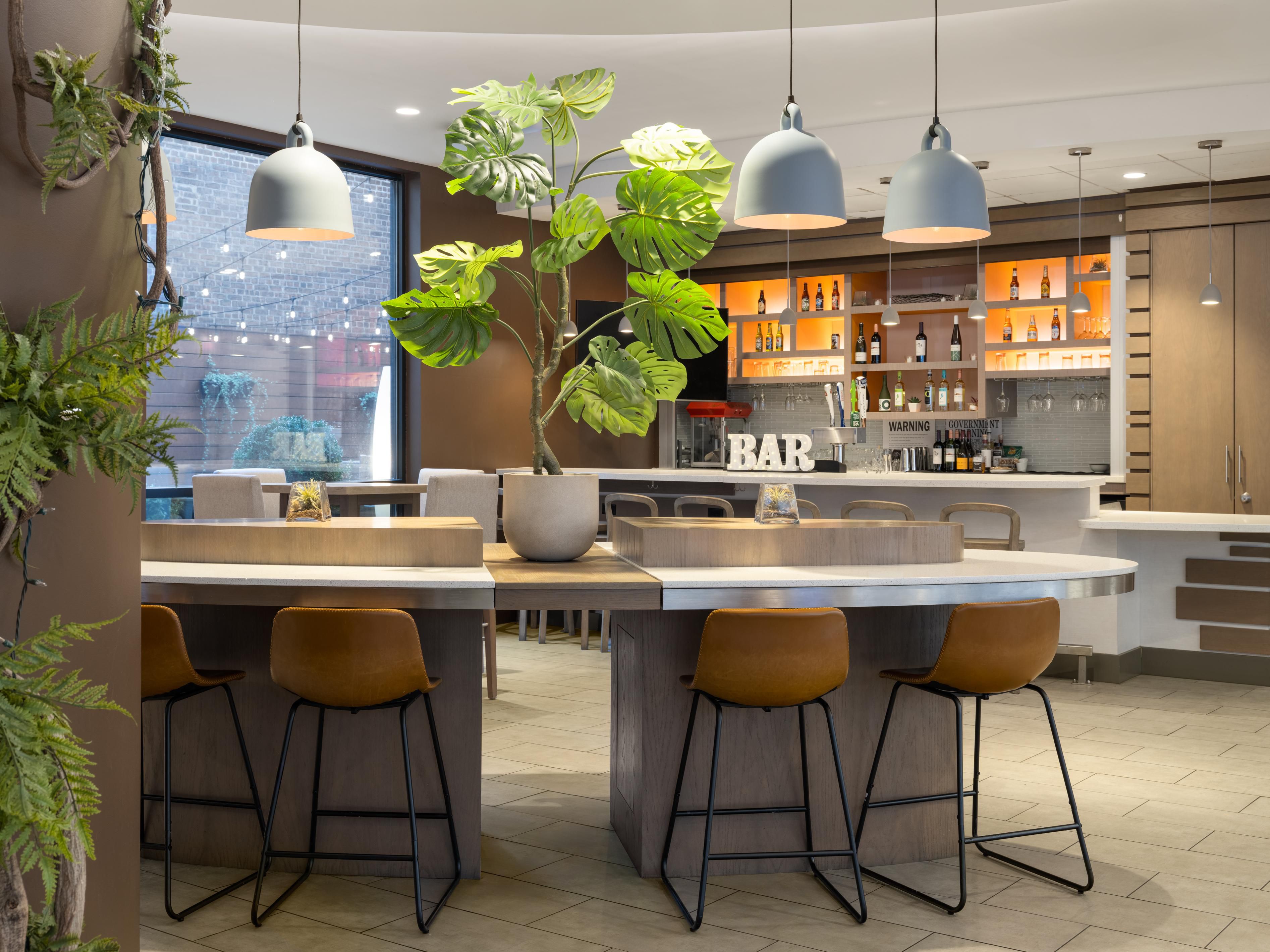 Lobby bar and dining area