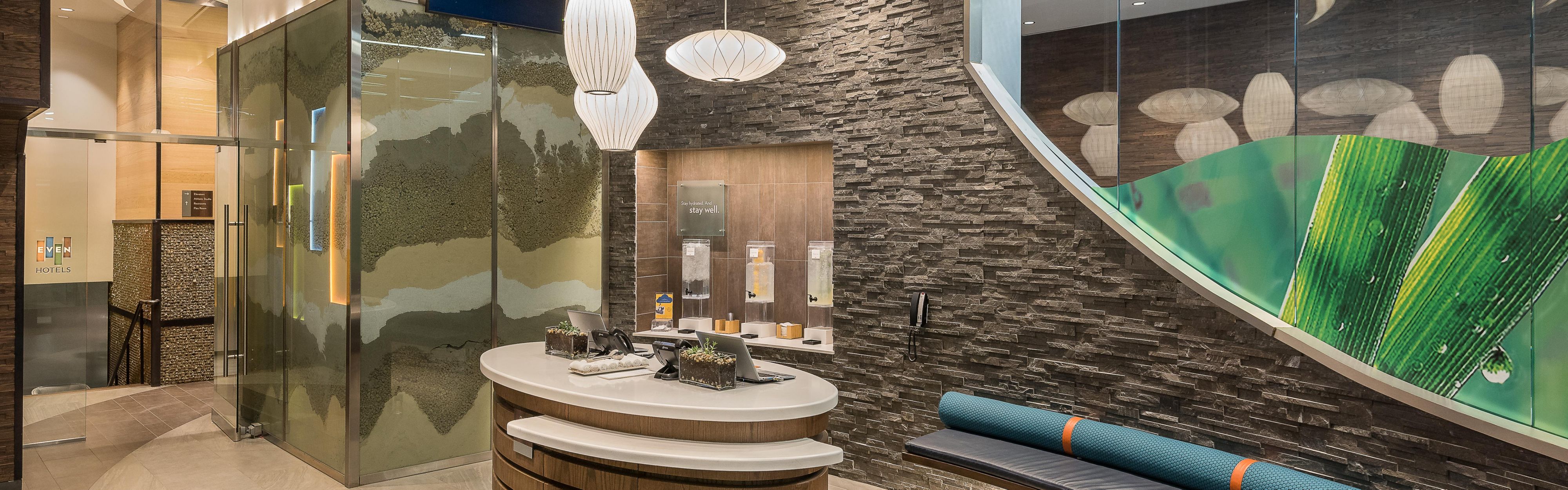 $hotelInfo.mediaDetails.welcomePhotos.primaryPhoto.caption}