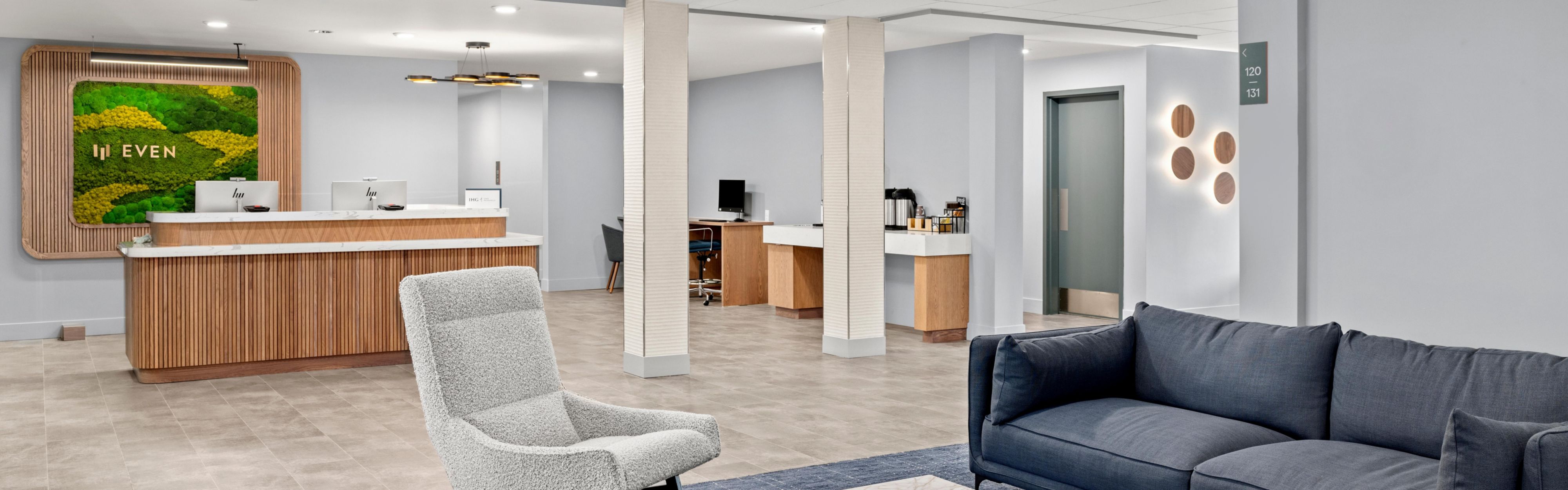 $hotelInfo.mediaDetails.welcomePhotos.primaryPhoto.caption}