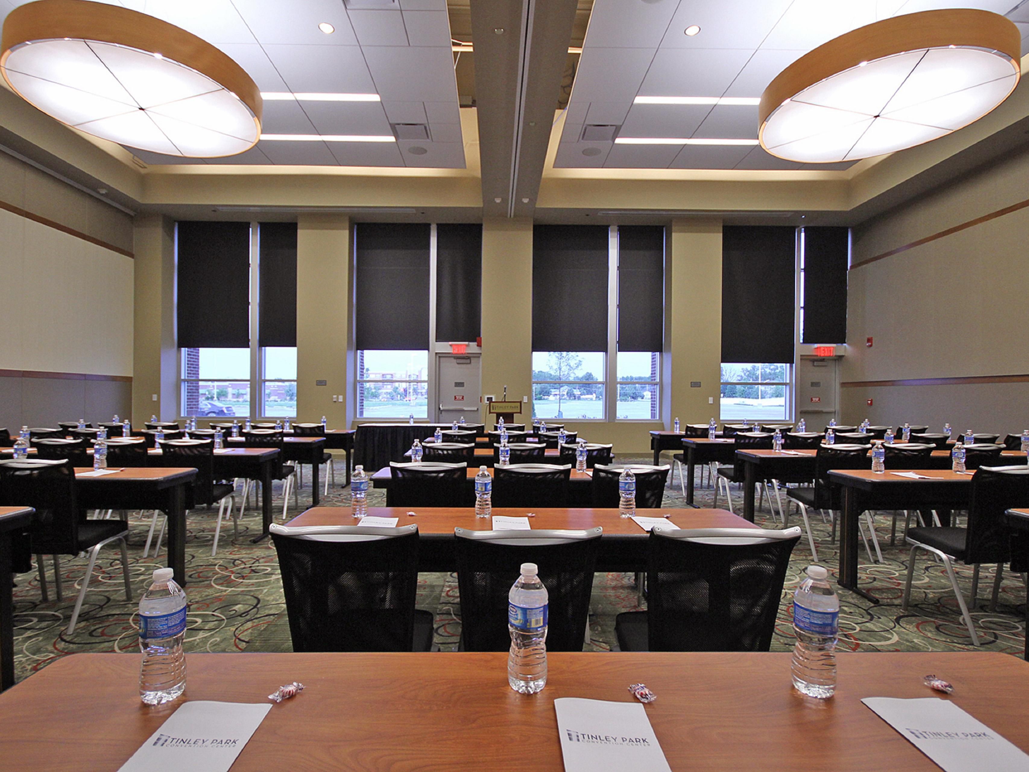 Planning a corporate retreat or group event? Discover special rates for corporate groups at our hotel in Chicago. Enjoy a seamless experience with tailored amenities and a dedicated team ready to make your gathering unforgettable. Call us today to unlock exclusive savings.