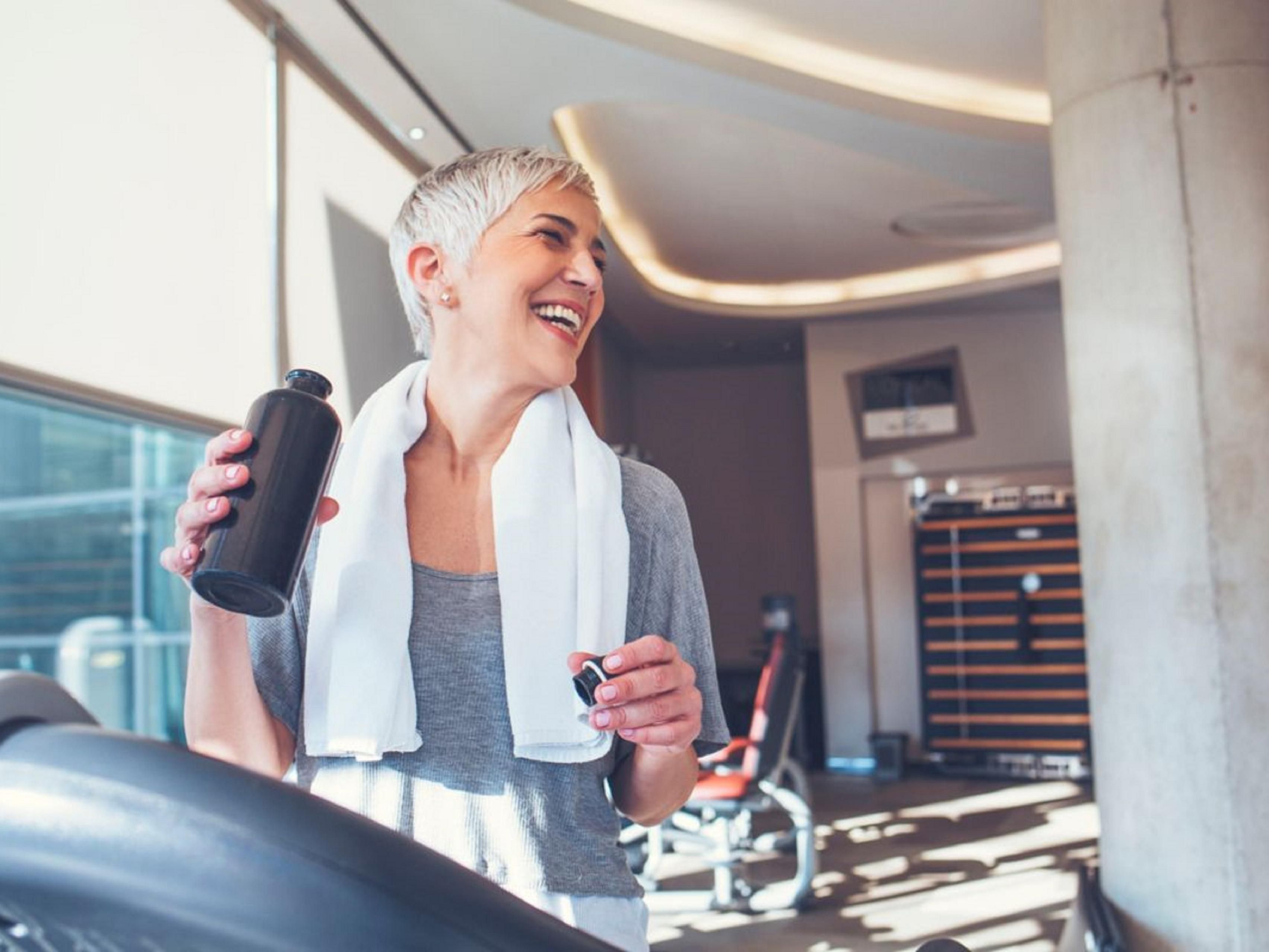 Experience exceptional amenities at our Tinley Park, IL hotel. Stay active with in-room fitness zones and our 24/7 Fitness Center. Enjoy fresh, healthy cuisine at EVEN Kitchen & Bar, plus free Wi-Fi, pet-friendly options, and convenient parking.