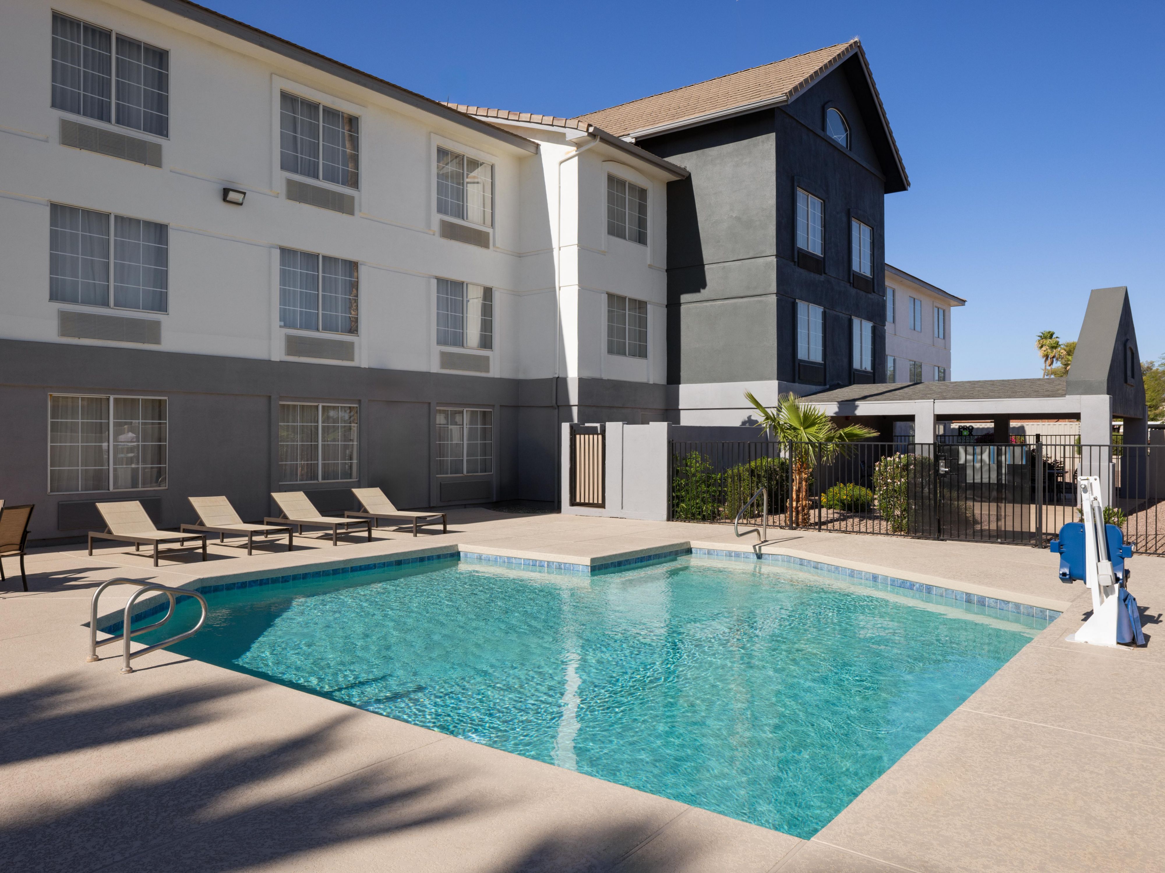 Relax and unwind at our heated outdoor pool, open daily from 8:00 AM to 10:00 PM. Whether you’ve spent the day at Surprise Stadium or exploring the local sights, our pool is the perfect place to cool off and enjoy the Arizona sunshine. Take a refreshing dip, soak up the warmth, and recharge in this peaceful outdoor oasis.