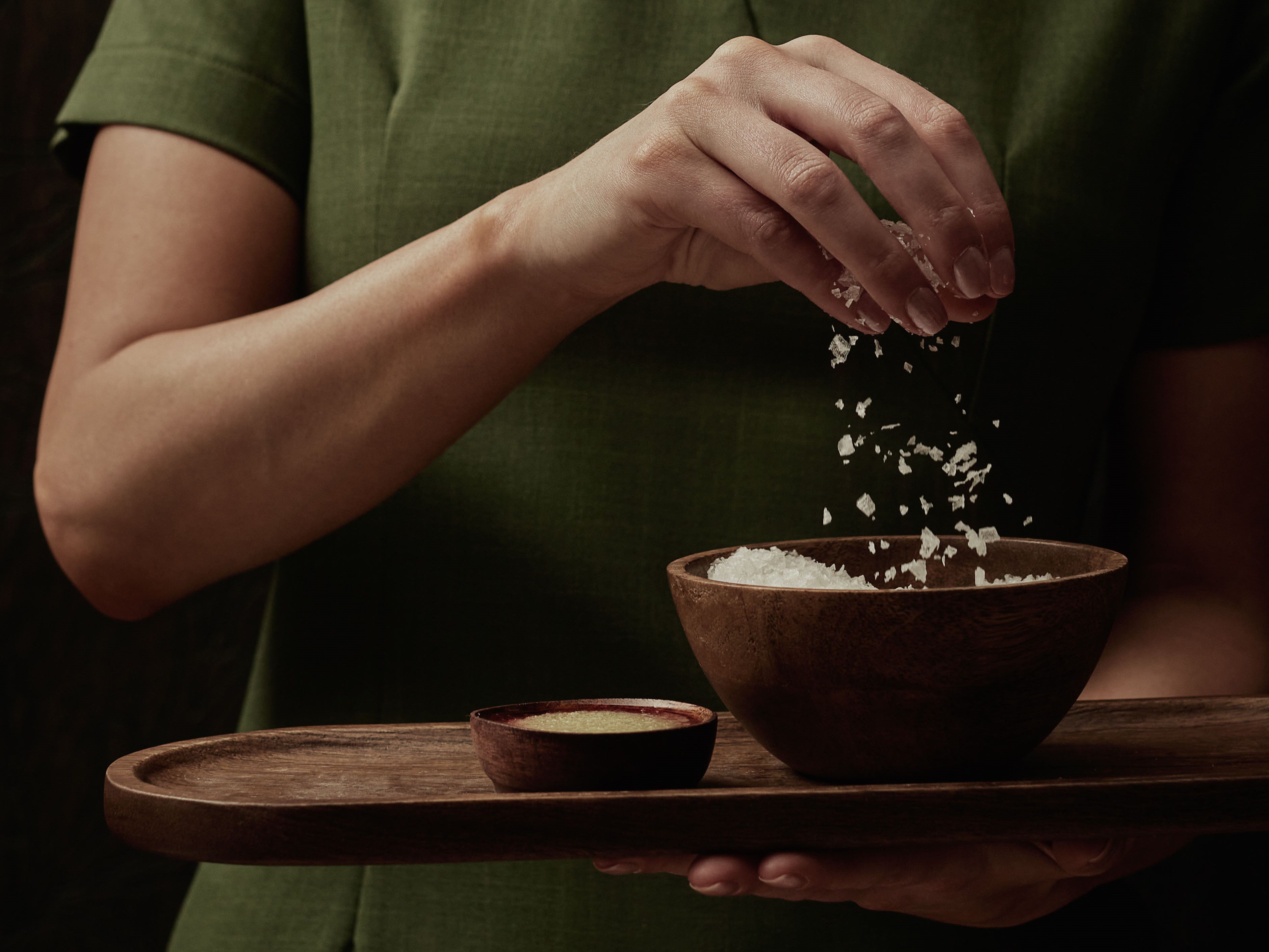 Epsom salt in a bowl