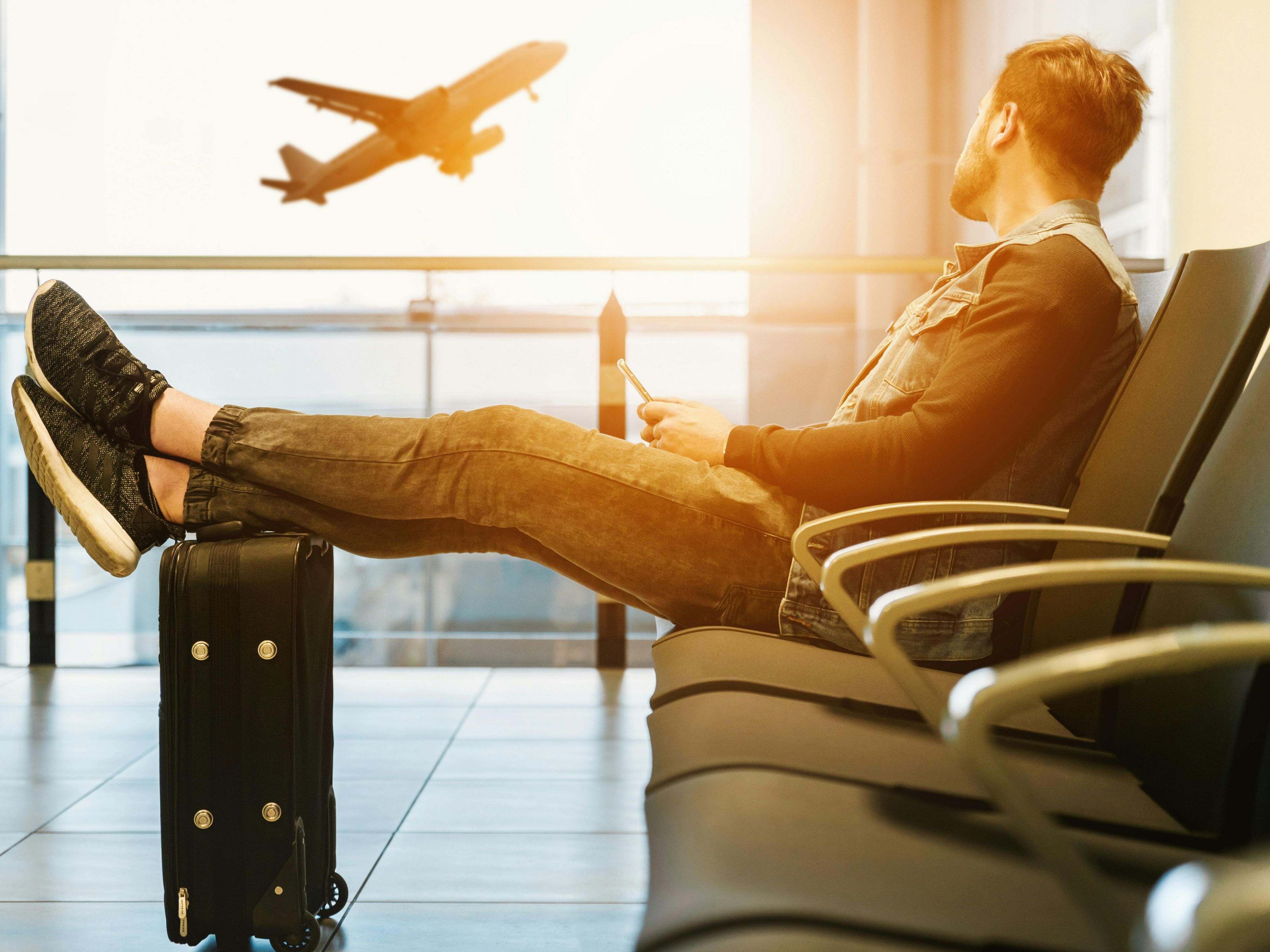 Your flight starts early in the morning or you have a long journey to Bremen Airport? Simply arrive a day ahead of time and start your vacation with us! In the evening, treat yourself to a drink at our hotel bar and in the morning you will reach the airport in just a few minutes.