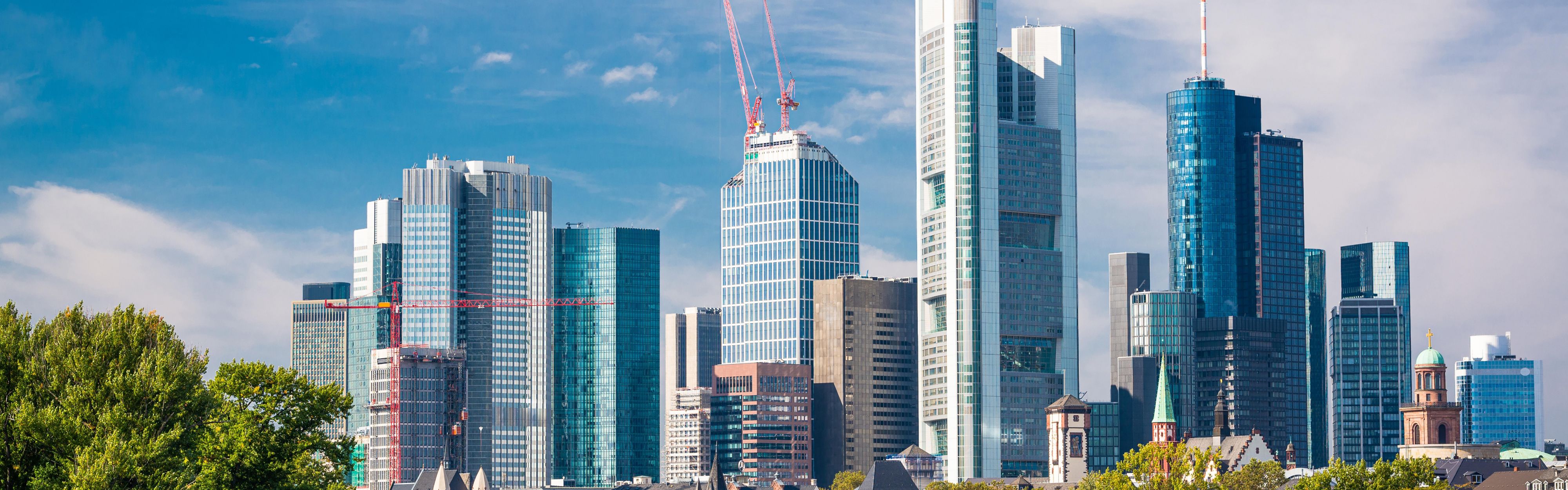 Wake up with a view of Frankfurt’s skyscrapers