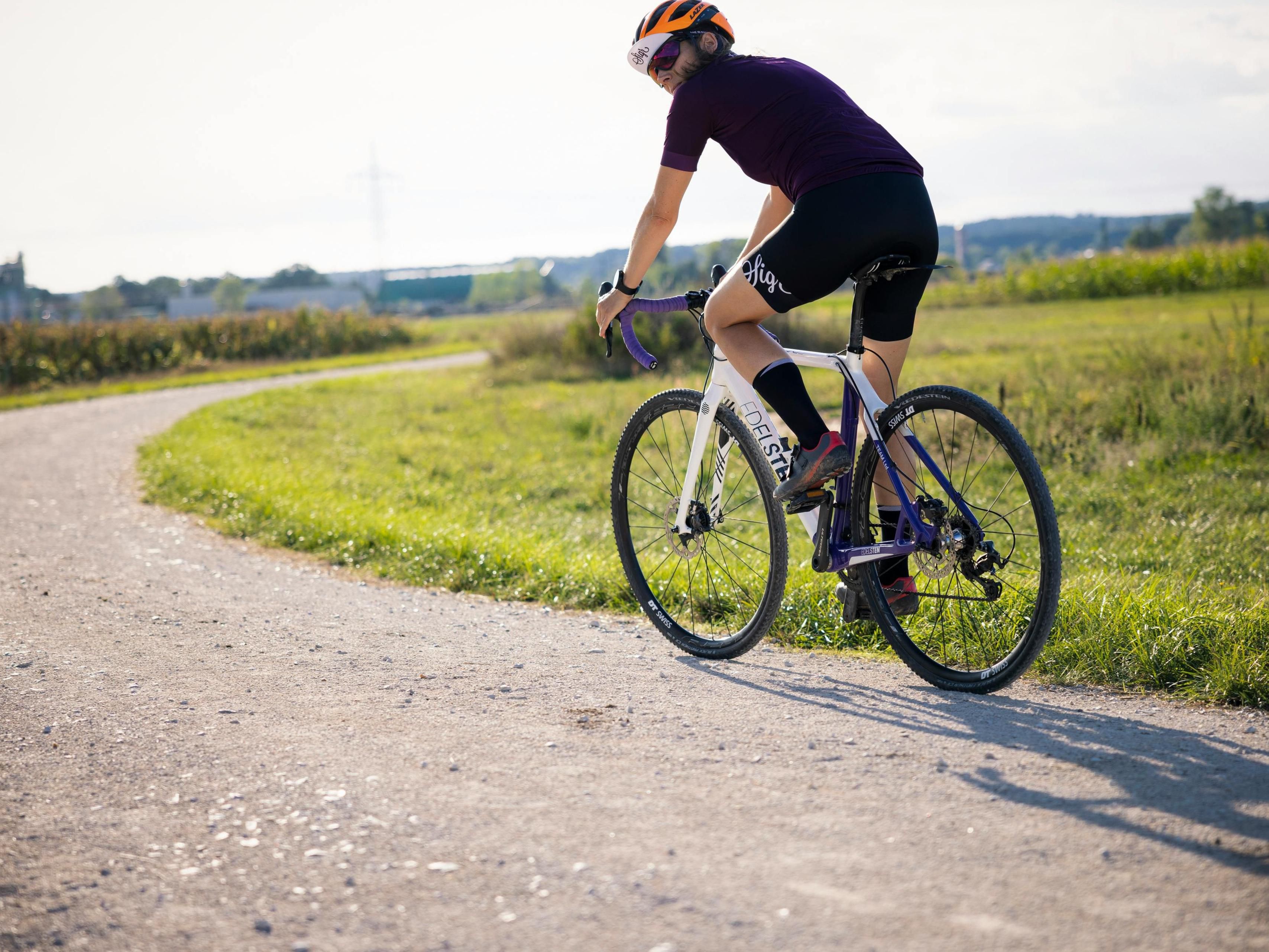 Ideal for your bike trip through Schleswig-Holstein: Our covered and secure courtyard parking offers space for bikes and e-bikes – with charging station included. The perfect base to explore Lübeck’s beautiful surroundings on two wheels.