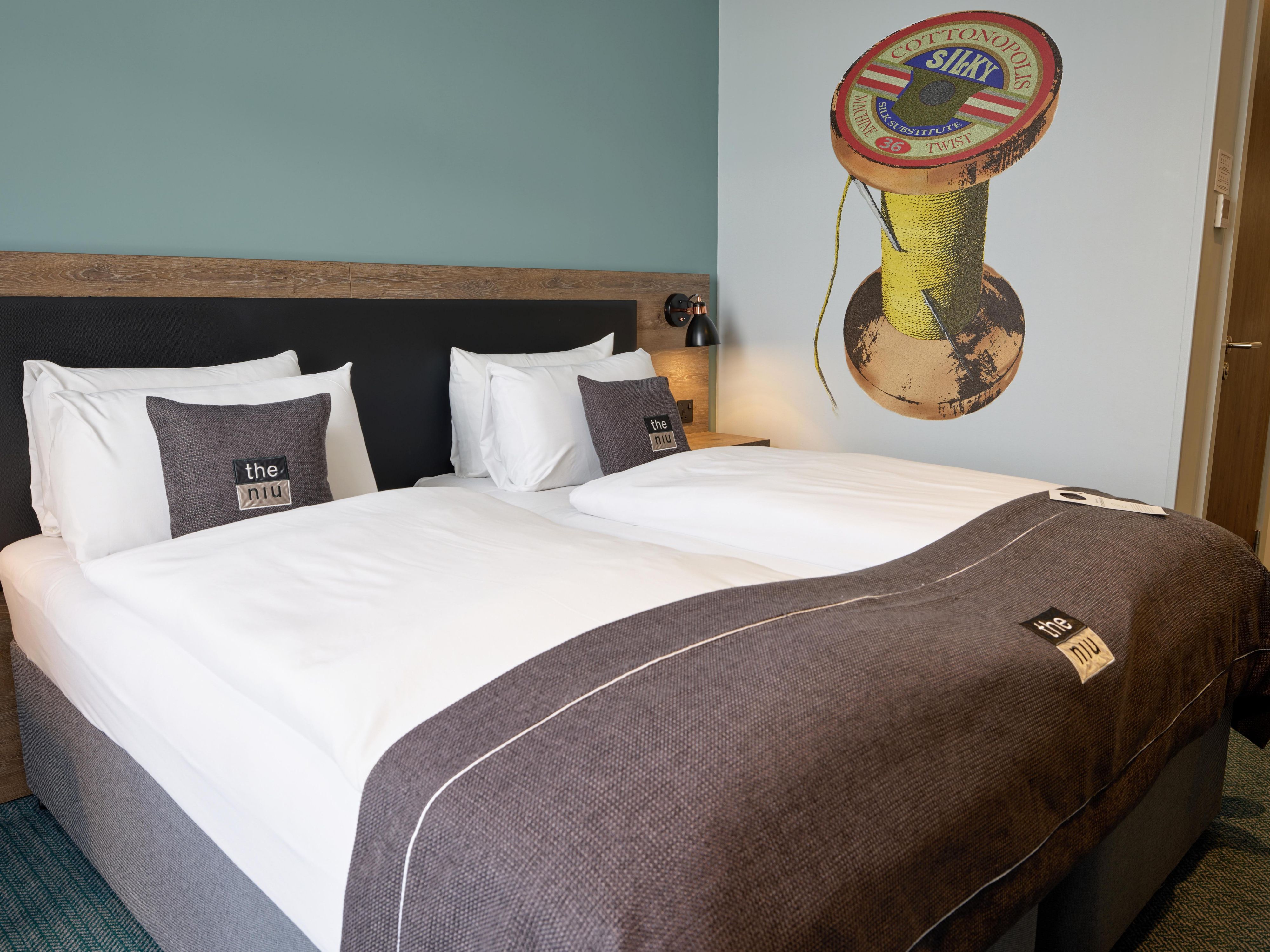 Our guest rooms offer twin beds that can be joined into a queen-size bed upon request. Enjoy the best of both worlds: snuggle close to your partner while keeping your own duvet for maximum comfort. Perfect for couples who love togetherness without compromising a good night’s sleep.