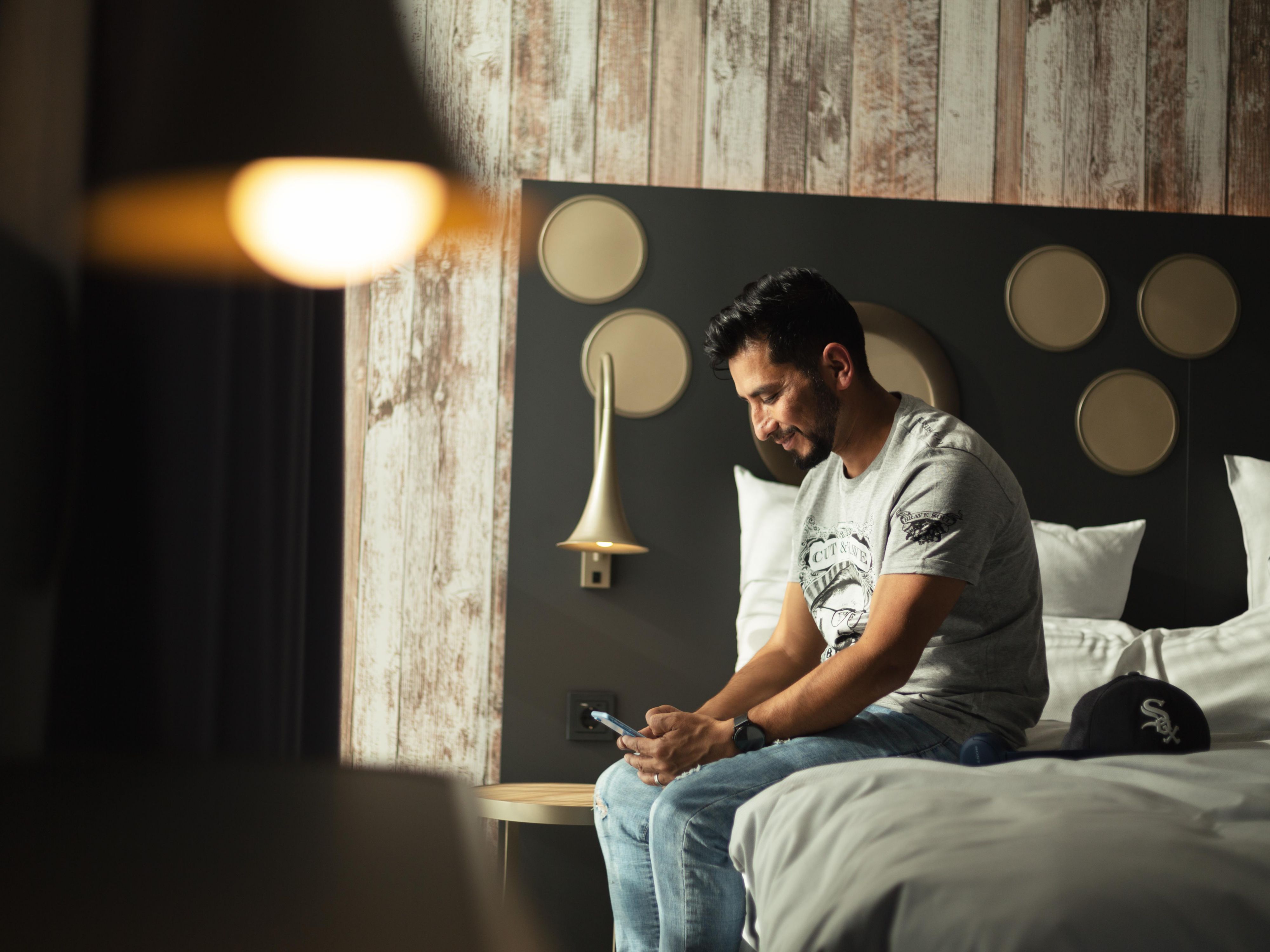 "Do you like listening to your favourite radio station, your own playlist or the latest news in the morning? 
Then simply connect your smartphone to the sound system in your room. After all, your own wake-up routine is still the best."