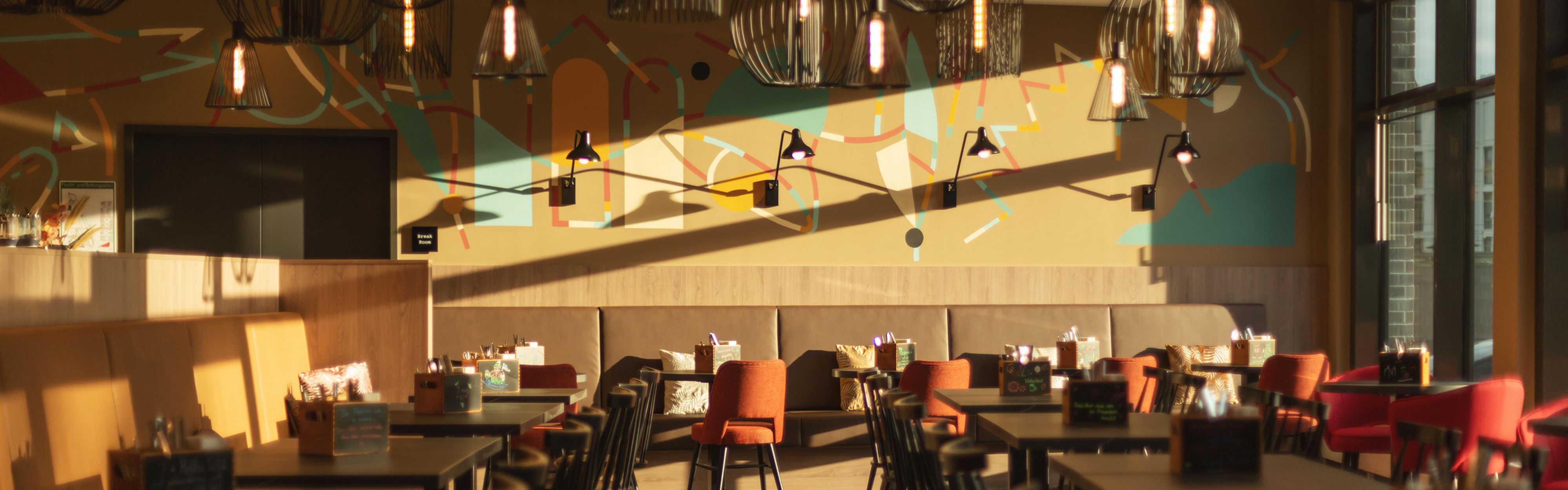 Holiday Inn – the niu, Sparrow Regensburg Breakfast Area