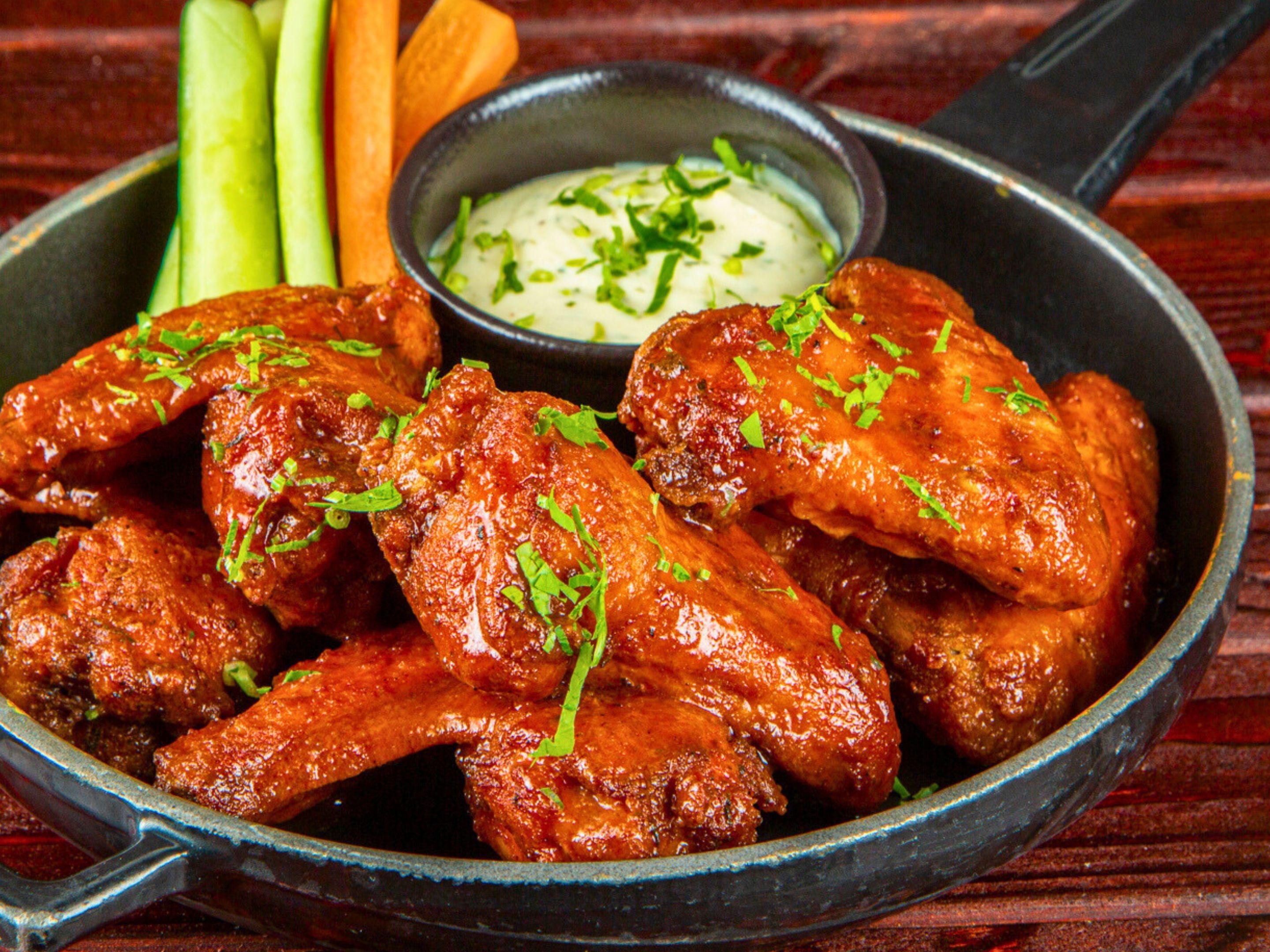 Join us at Stock Burger Sports Bar which is at ground floor of Holiday Inn Abu Dhabi for exciting daily promotions! From Quiz Night and Bingo Night to Gents Night, Ladies Night, and our epic Stock Night with live DJ performances, there’s always something fun happening. Enjoy great food, drinks, and entertainment every day of the week!