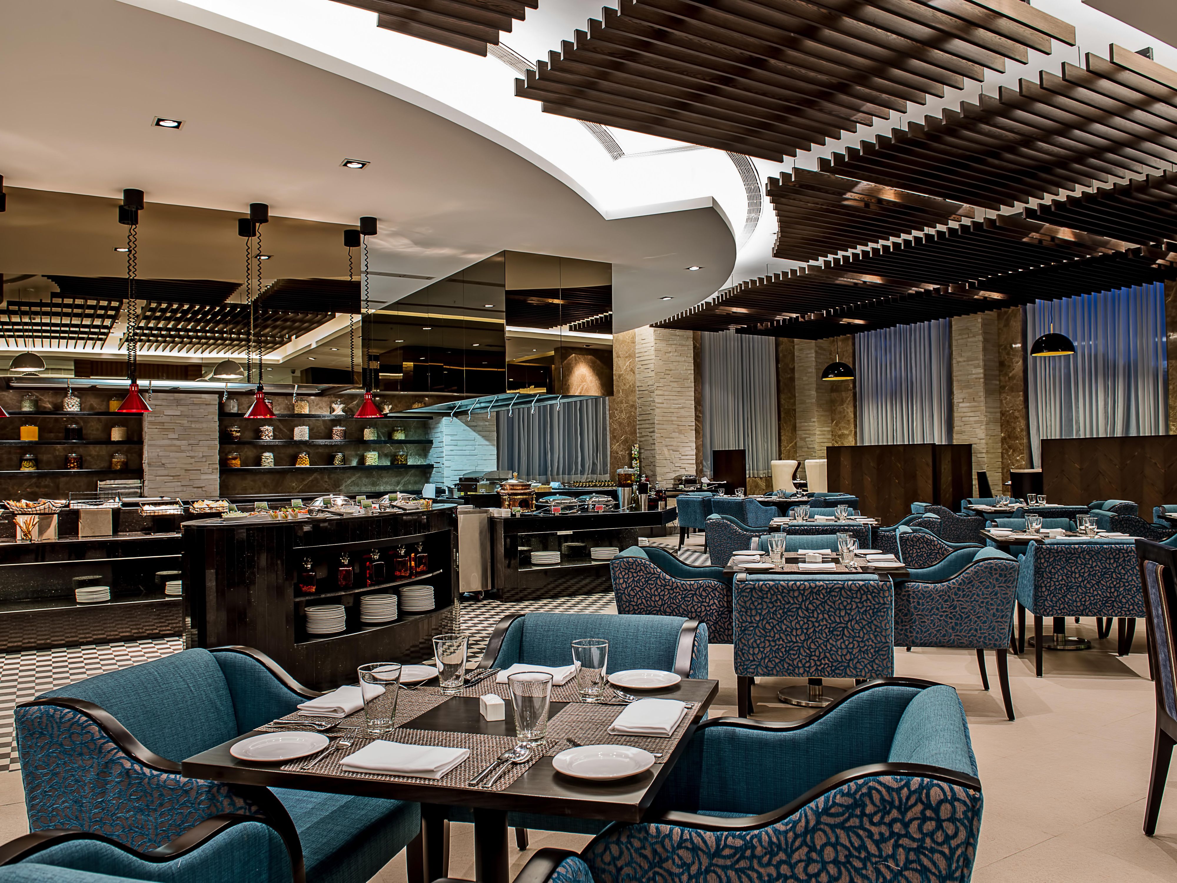 Ziva means brilliance and brightness, and our all-day dining. The restaurant captures the essence of this perfectly. A delightfully warm and open area creates the perfect environment to enjoy our tempting variety of Indian, Asian, and Continental cuisines. 