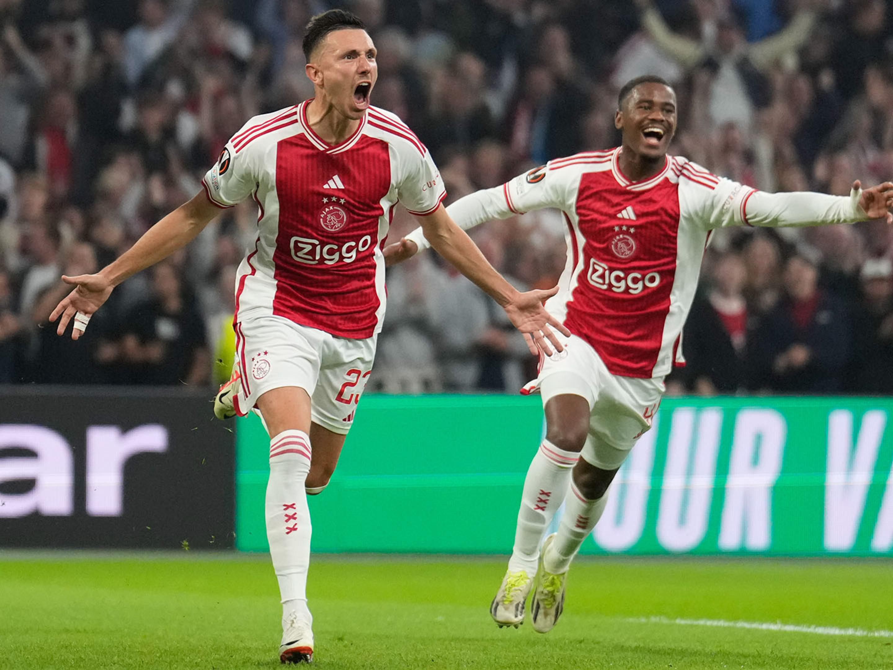 Ajax will face Olympiacos in the Champions League on the 28th of January! Come to the Johan Cruijff ArenA in Amsterdam, experience the atmosphere, and end the evening relaxed with a comfortable overnight stay in our nearby hotel.