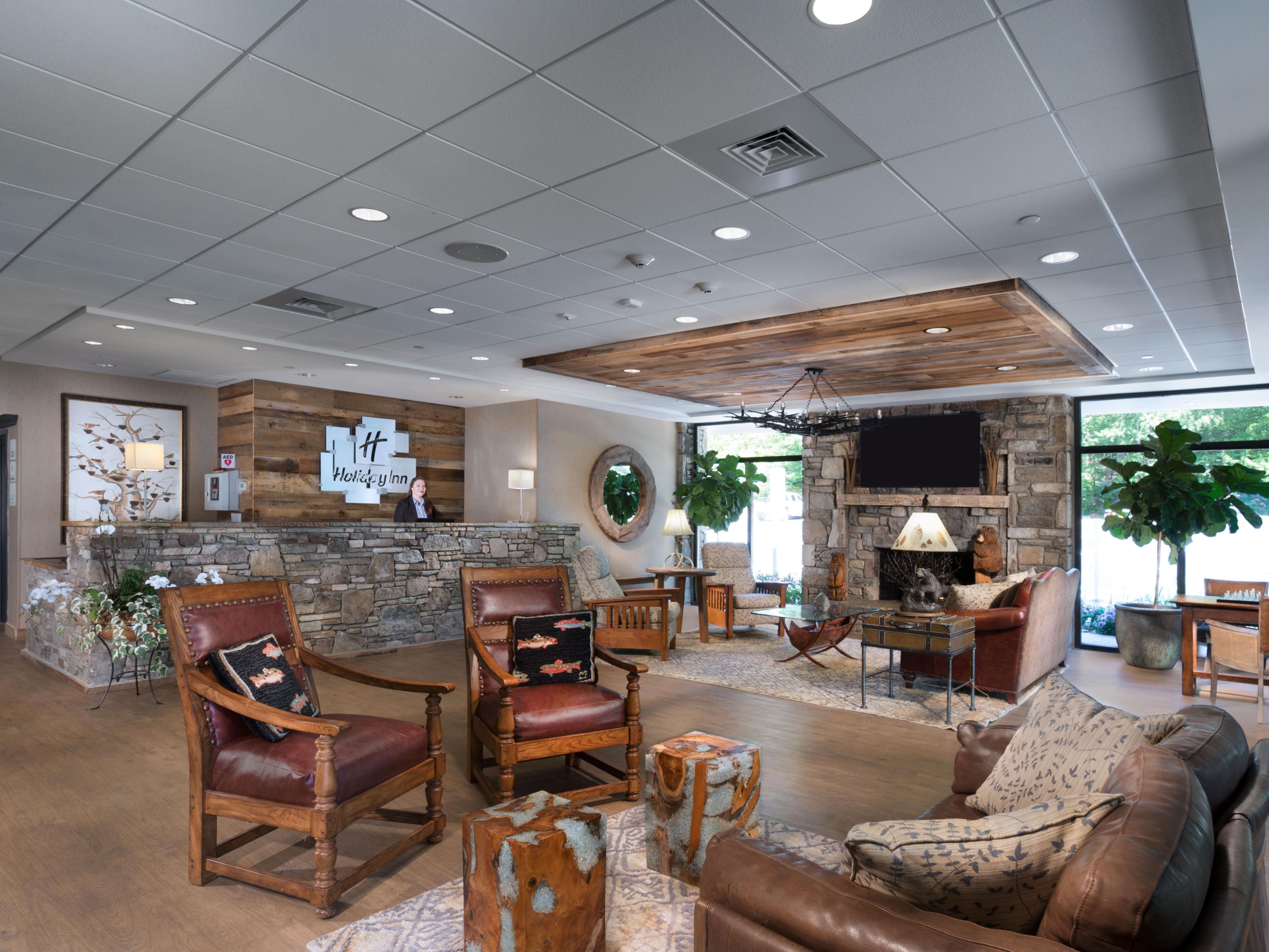 Discover the beauty of the North Carolina Mountains! We cater to tour bus groups, providing warm welcome receptions and competitive rates. With dedicated bus parking, navigating the area is a breeze. Contact our Sales Department to discuss customized options for your group and create an unforgettable experience!