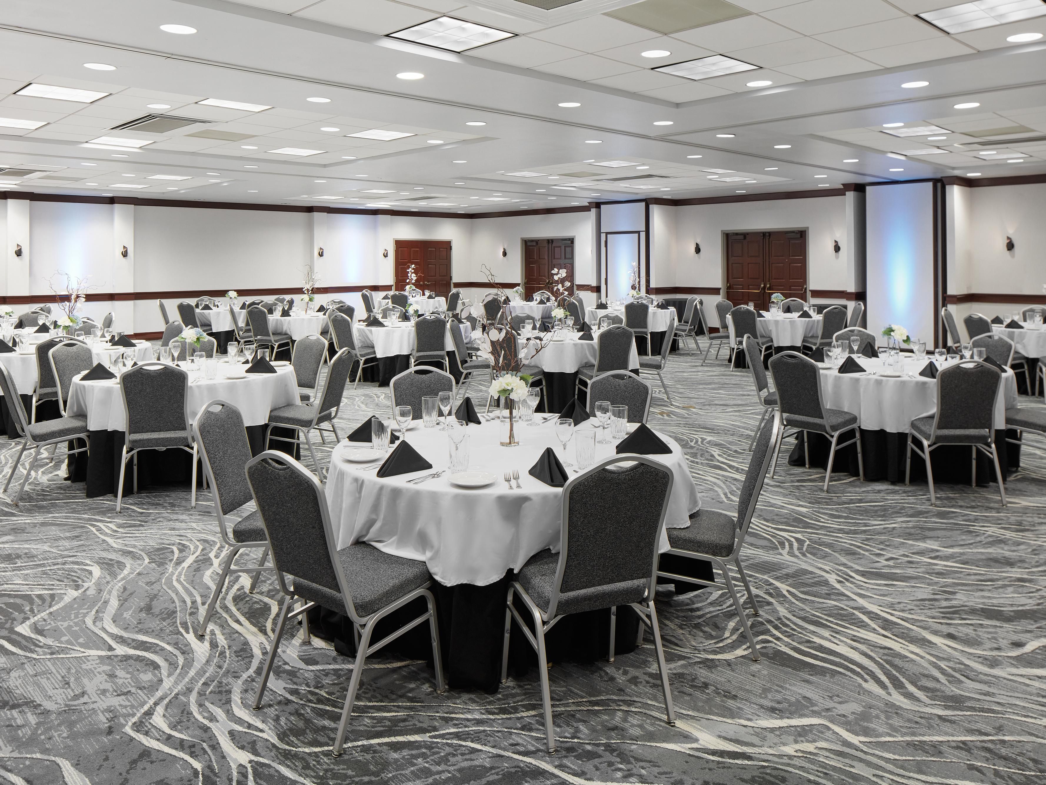 We are the perfect venue to host your event, featuring over 4,000 sq. ft. of newly renovated meeting space. Offering a convenient location just off I-40 and only ten minutes from downtown Asheville. From our ballroom to board room, to our outdoor pool lawn, we are more than capable of hosting any events from large to small.