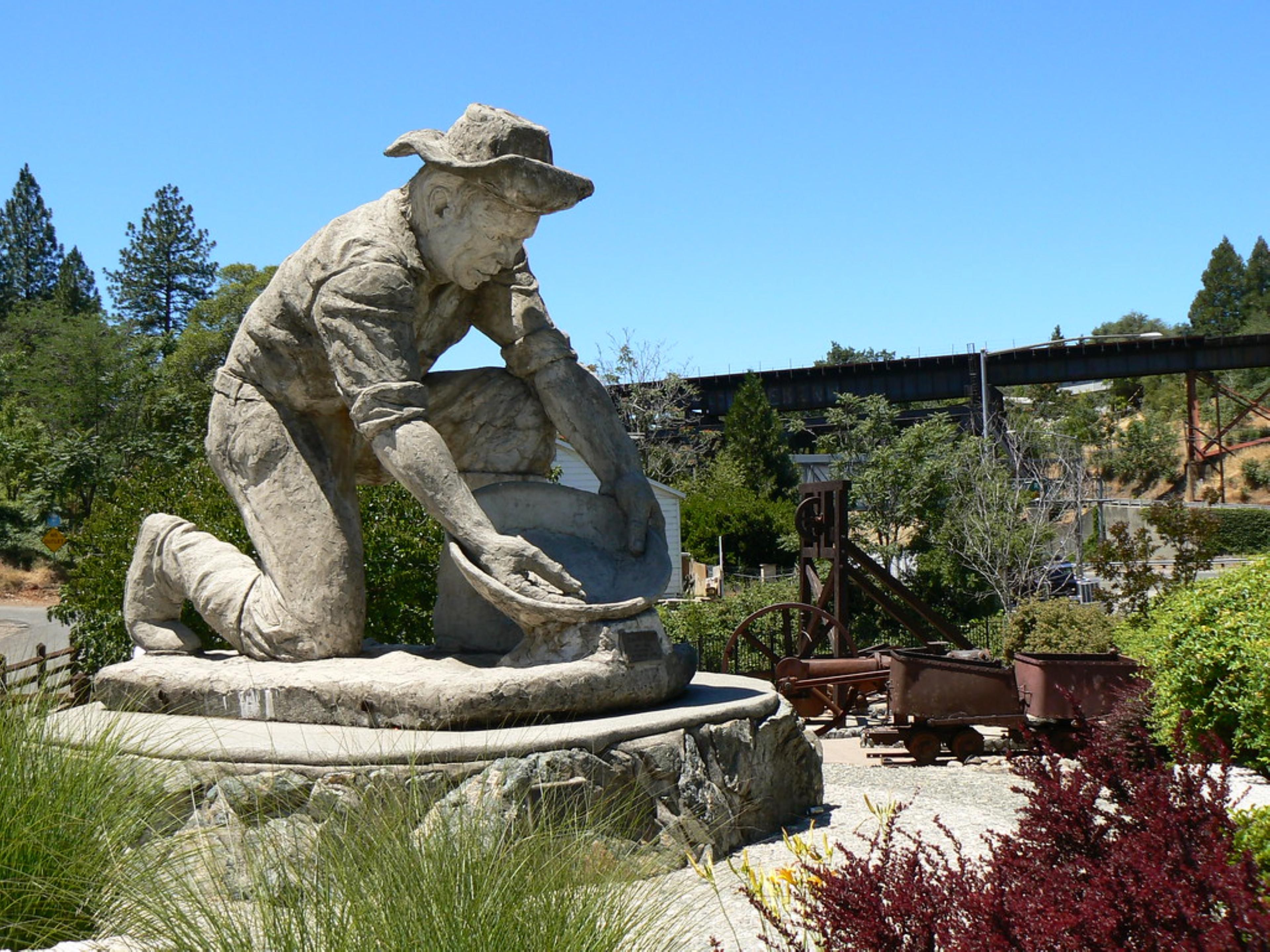 Auburn was an important early supply point for the gold mines and camps of the Sierra foothills. Being central to many rich gold mining areas, Auburn quickly developed into one of the largest settlements in California at the time. 