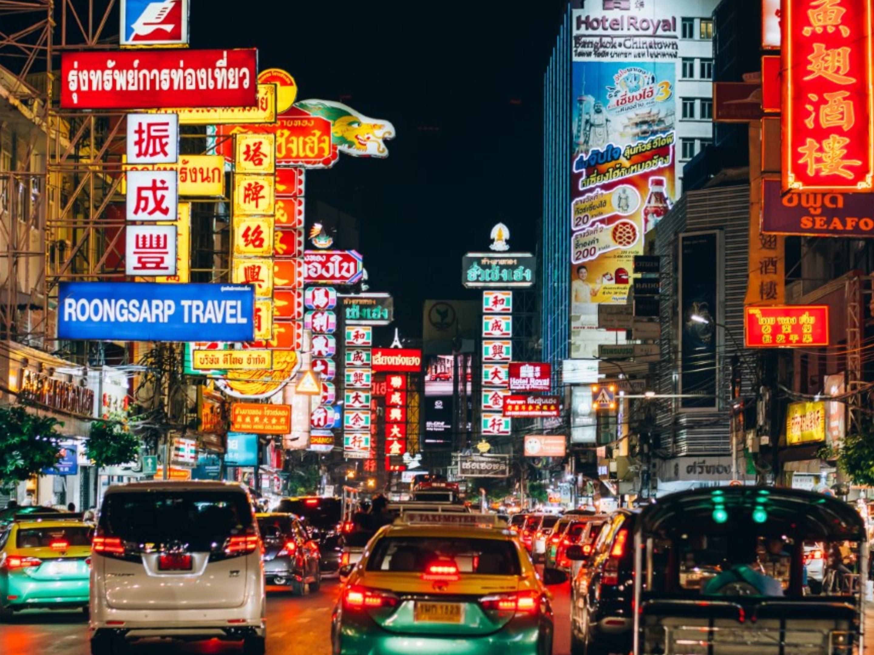 Discover the rich cultural heritage of Bangkok’s Chinatown, renowned for its bustling markets, historic gold shops, and authentic street food. Just a 20-minute drive from the hotel, it’s a must-visit destination for both culture enthusiasts and food lovers.