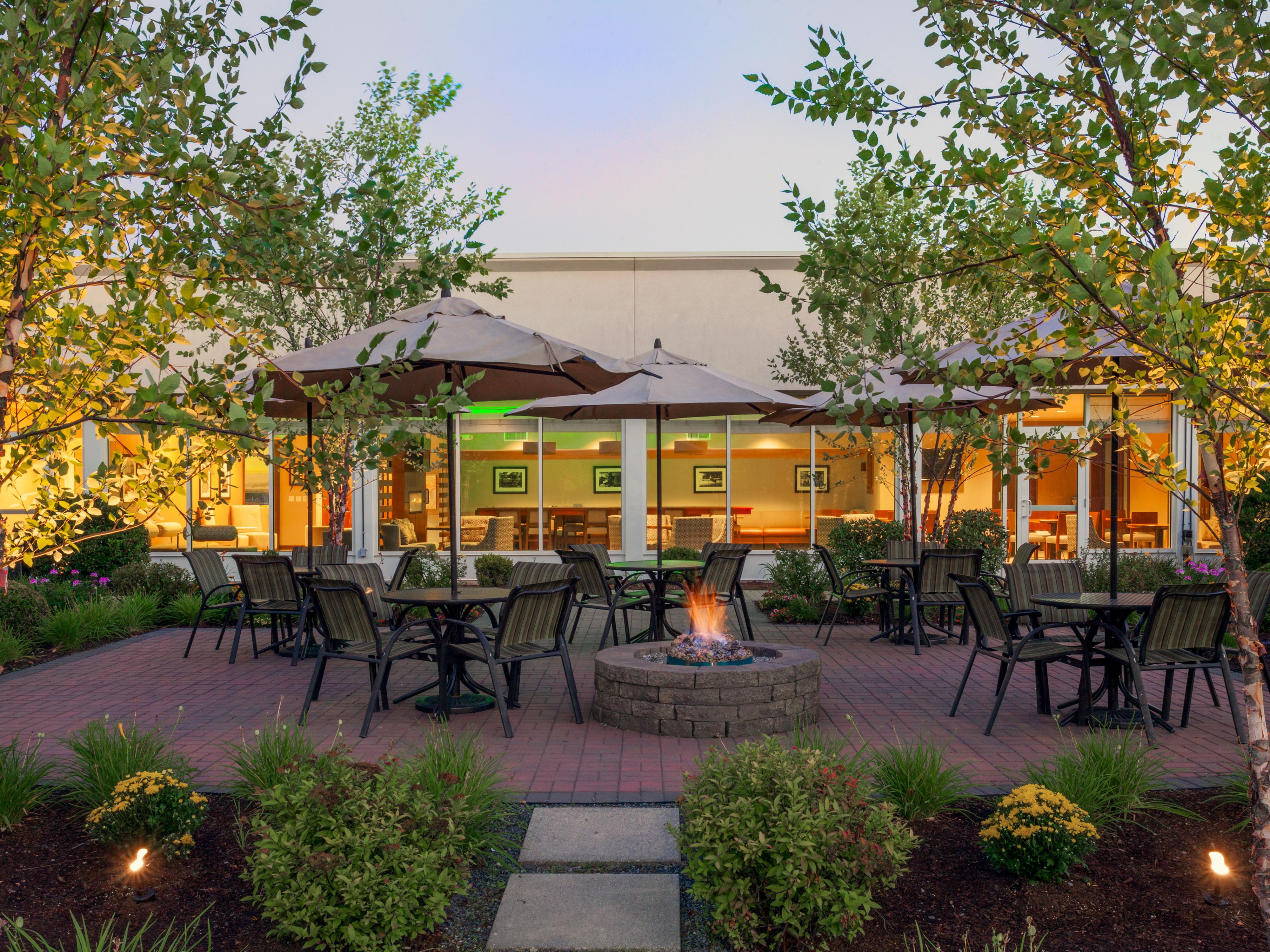 Holiday Inn Bangor is only 4 miles from Northern Light Eastern Maine Medical Center and St. Josephs Hospital. Maine Air National Guard base is 3 miles from hotel. The hotel is in the heart of Maine, with many natural resources. Come and enjoy the outdoors, with many activities for family and adventure seekers alike!