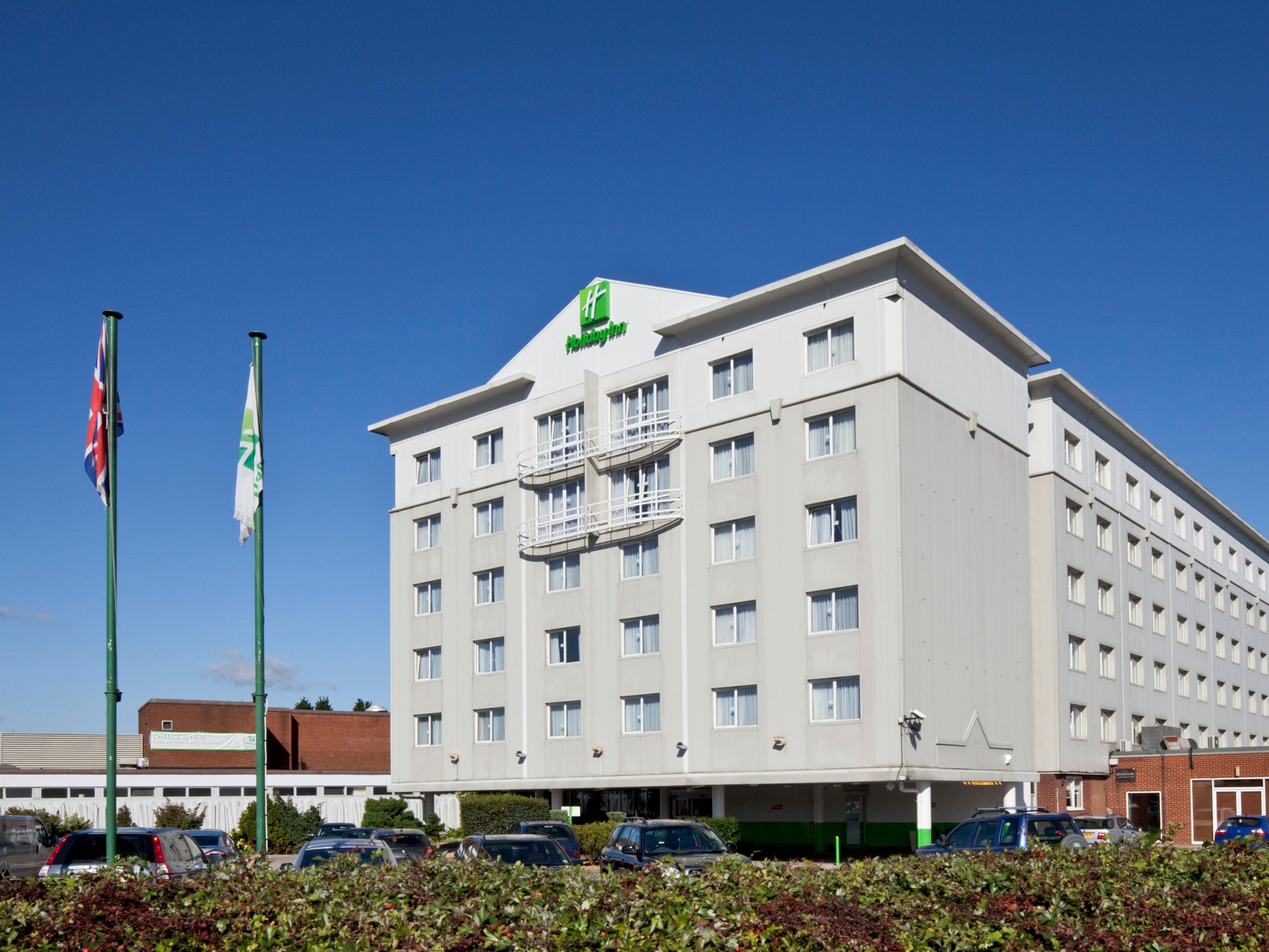 Just click on the link for a chance to visit Holiday Inn Basildon virtually with a fully interactive, virtual tour. Move through the hotel exploring the open lobby, restaurant, meeting and event spaces, and bedrooms.
