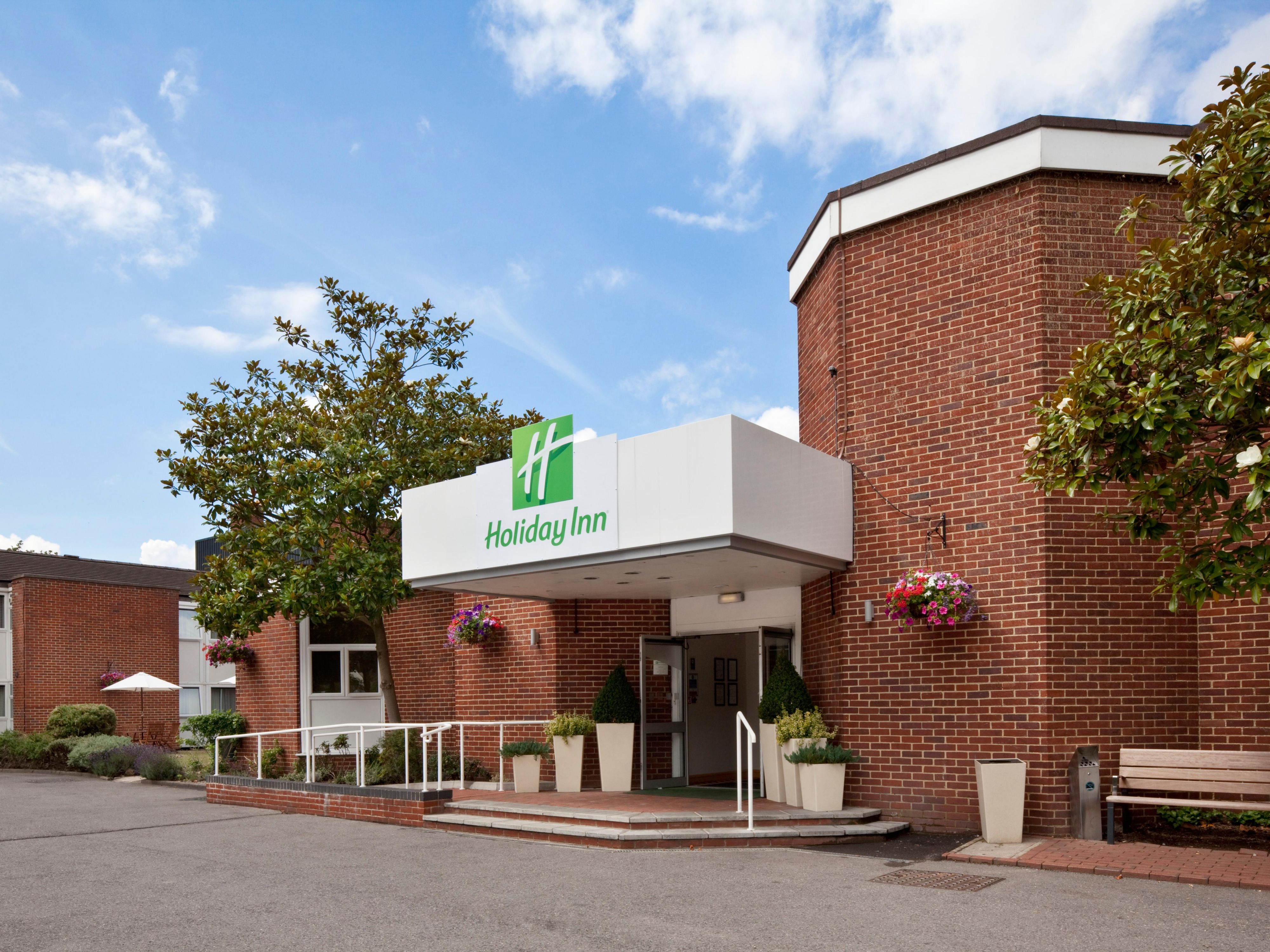 Welcome to Holiday Inn Basingstoke