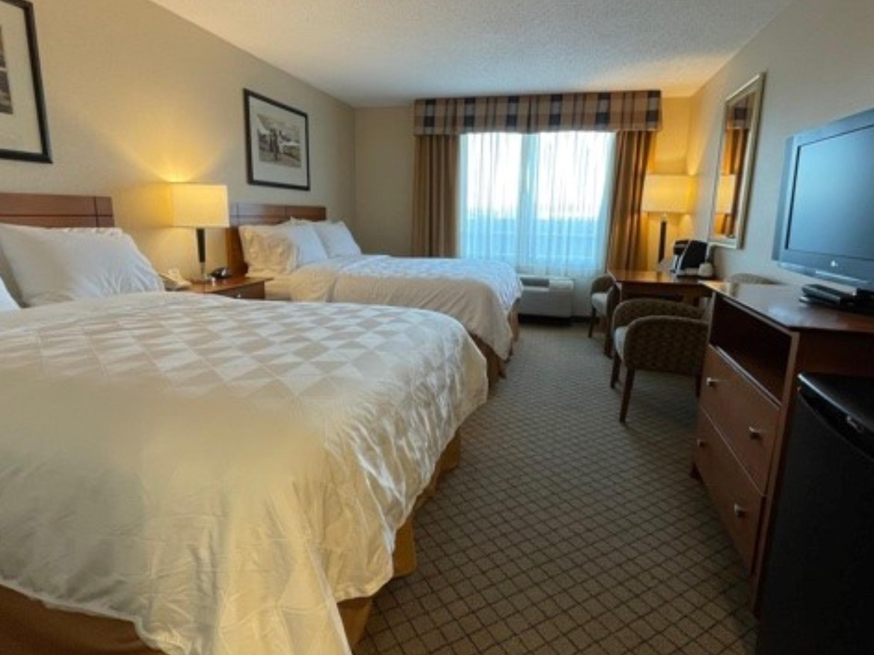 Standard Double Queen Room