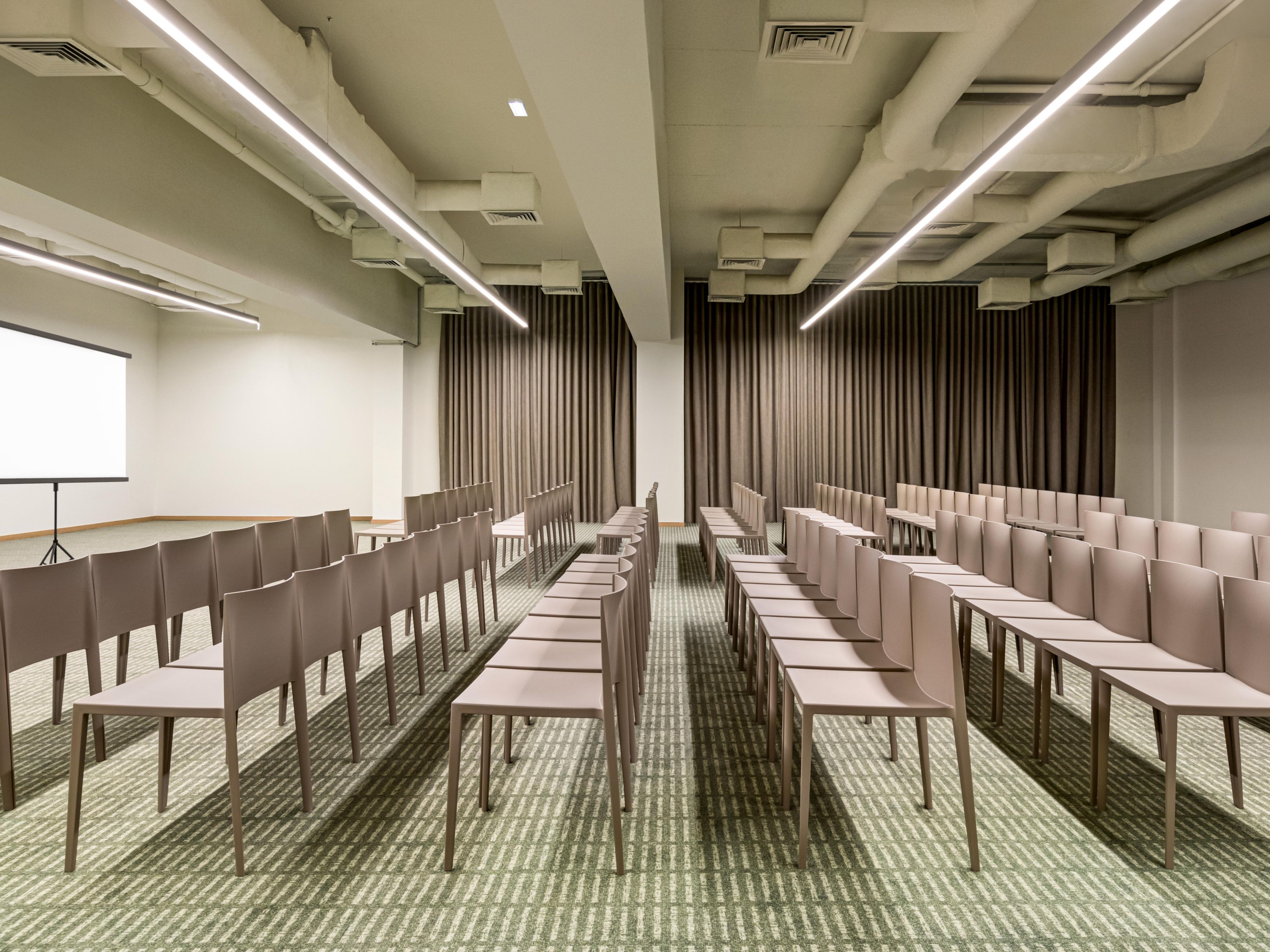 Host unforgettable business or social events in our versatile venues, thoughtfully designed to accommodate 12 to 200 guests with modern amenities, flexible layouts, and personalised service. Whether you're planning a meeting, conference, or celebratory gathering, our dedicated team ensures every event is seamless, productive, and memorable.