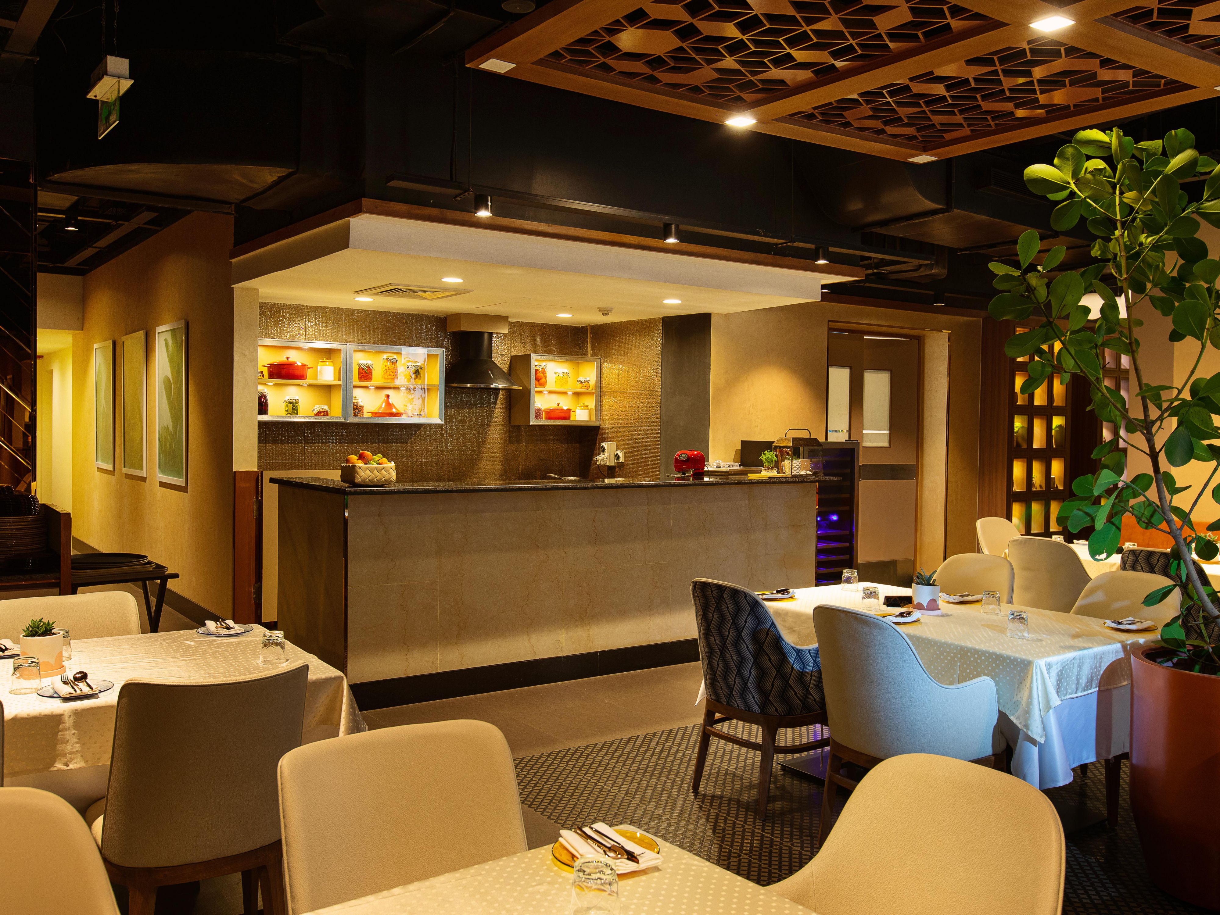 A modern Indian specialty restaurant and bar based on clean food, interesting flavor combinations and sustainable dining with a focus on farm to fork.