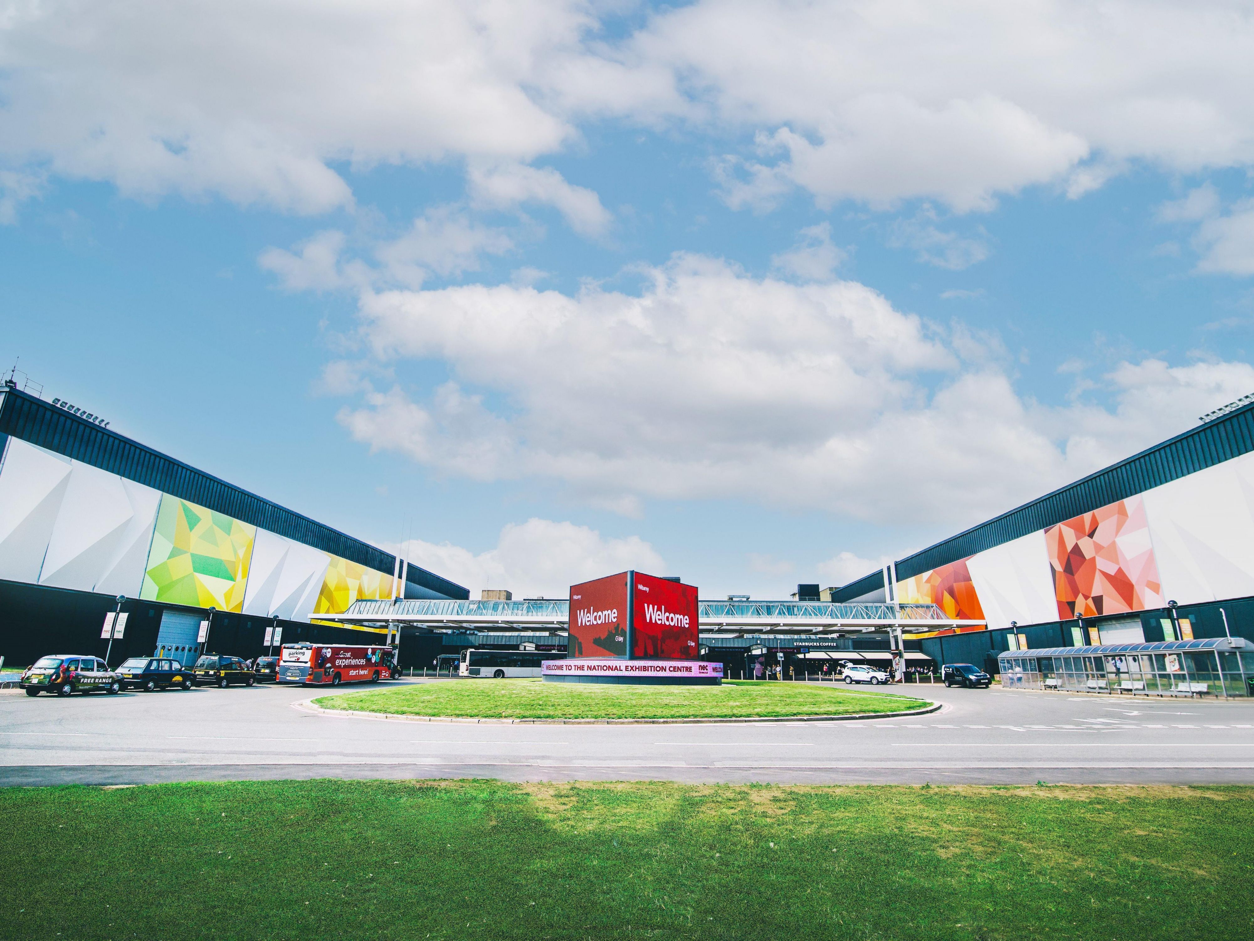 Looking for a place to stay when attending an exhibition at the Birmingham NEC? The Holiday Inn Birmingham Airport NEC is just 2.1 miles away. For all group enquiries, please click 'Learn More' to email our Reservations team.