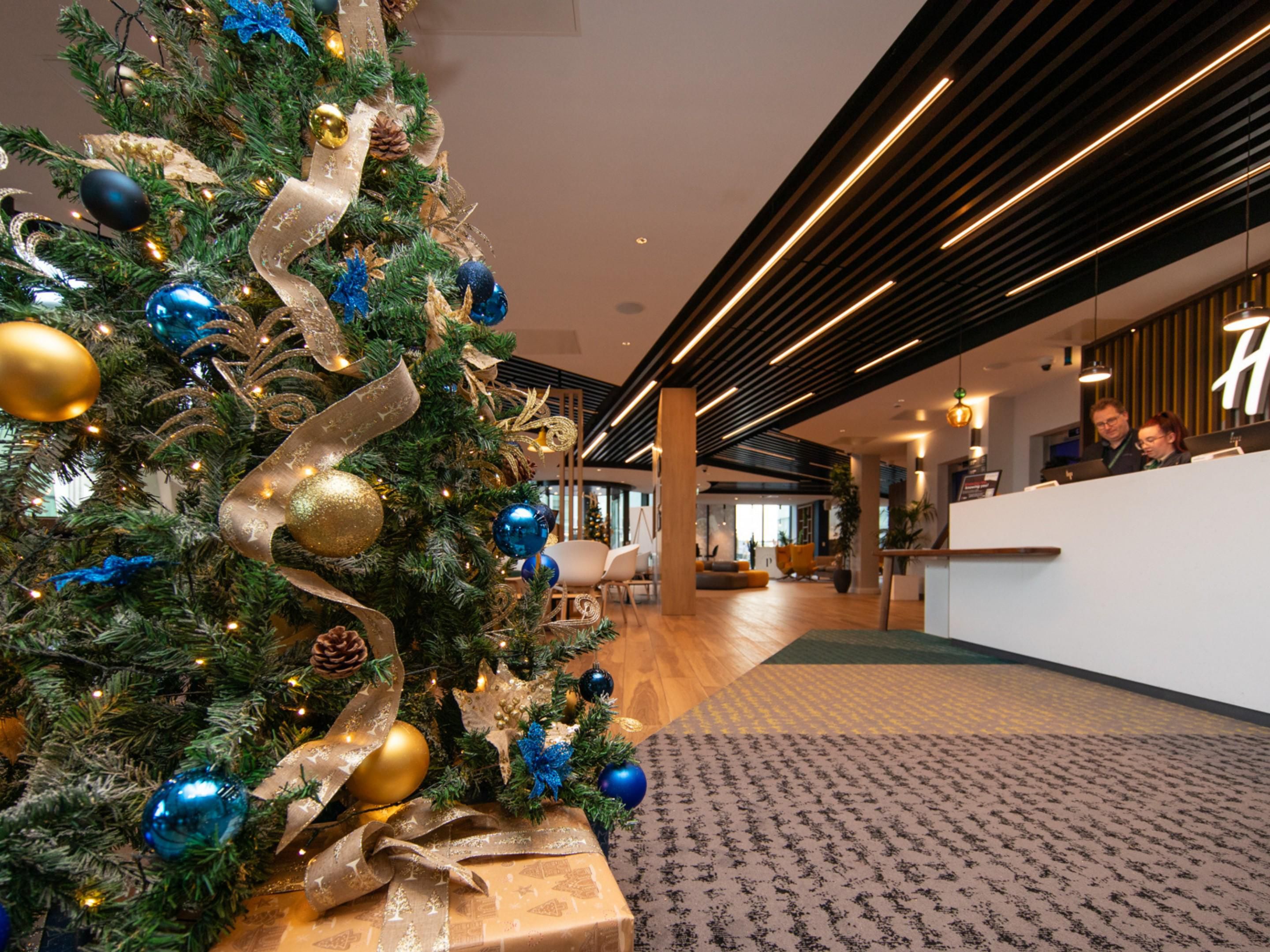 This festive season, immerse yourself in the ultimate holiday experience with three incredible venues under one roof. Whether you’re planning a cozy getaway, a festive feast, or a cheerful evening with friends, we have everything you need to make your Christmas truly special.