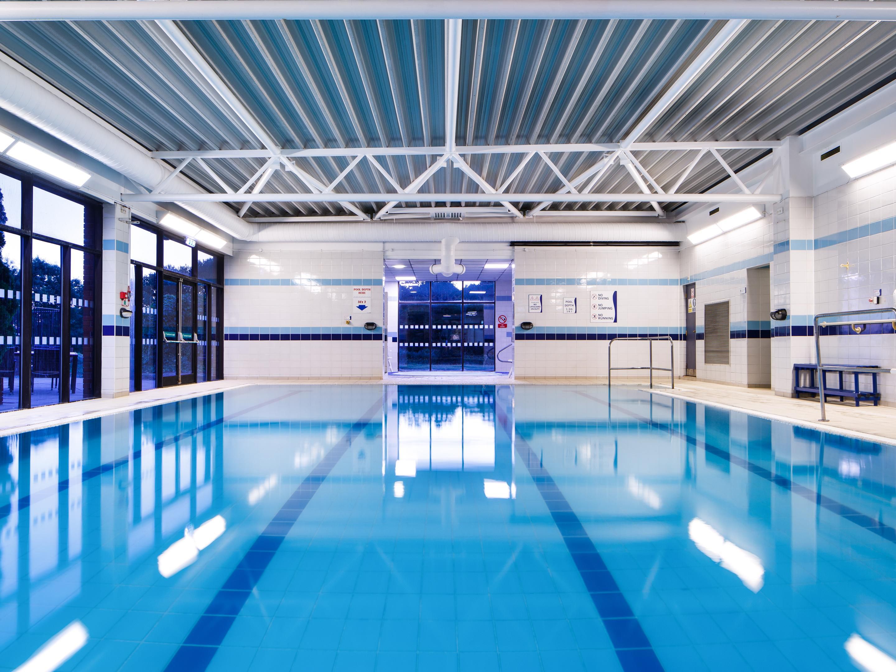 Relax and unwind at our health and fitness club, with a swimming pool and fully equipped gymnasium. Beauty treatments are also available.