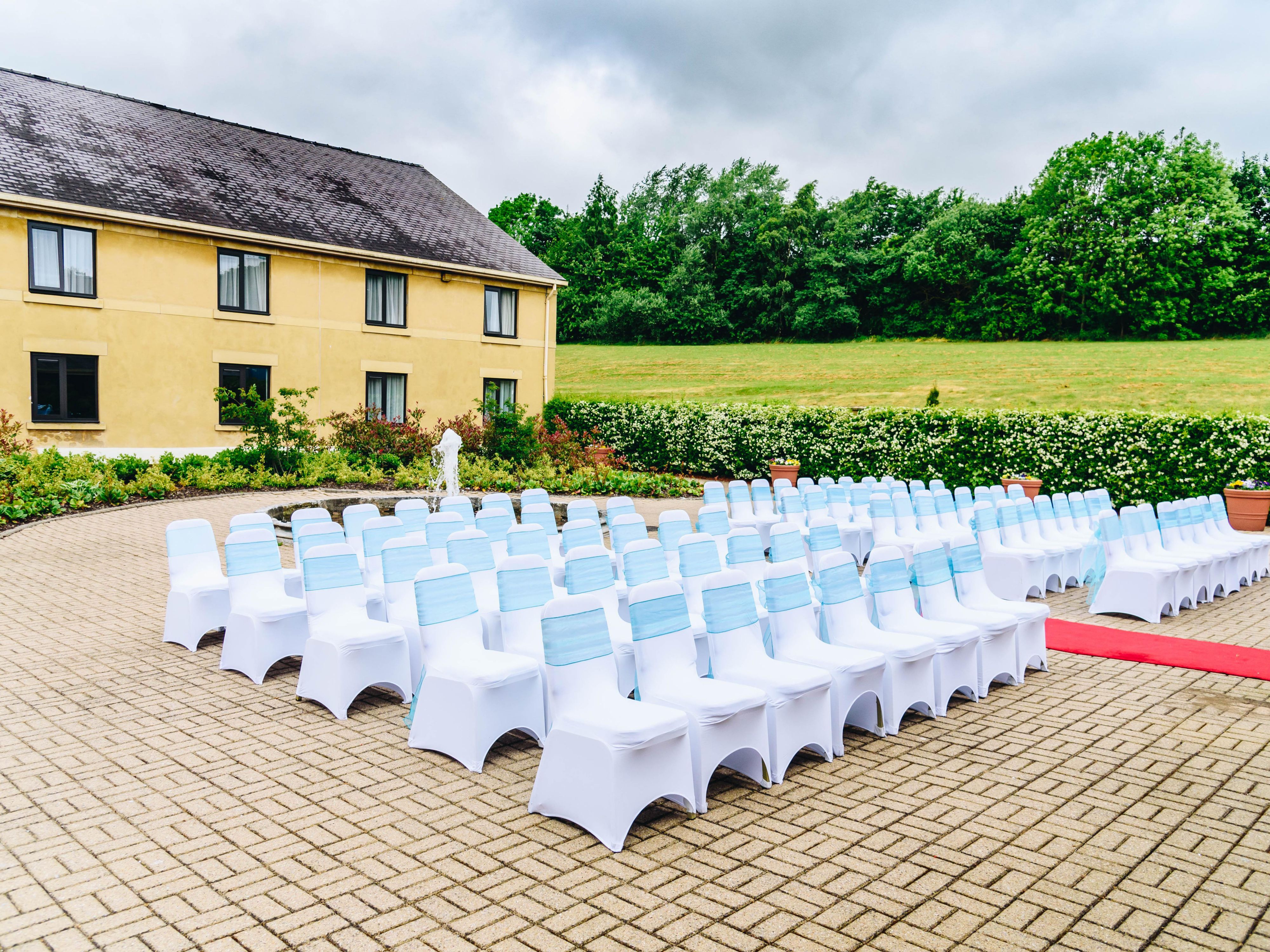 We offer the ideal backdrop for weddings that are both grand and intimate, including outdoor celebrations in our courtyard. Say 'I Do' Your Way with our bespoke Wedding packages plus the option of self-catered packages, giving you the freedom to tailor every detail of your celebration.