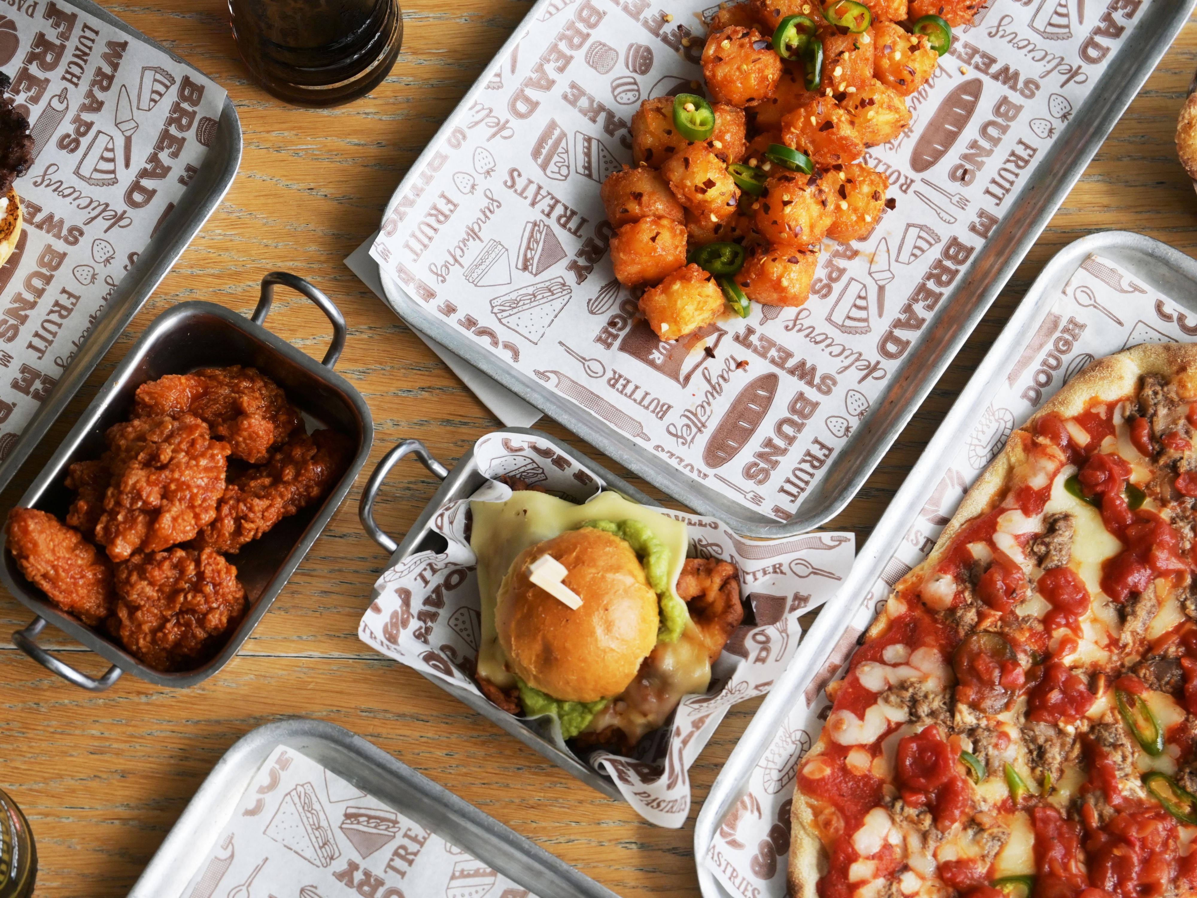 Looking for the best place to watch sport in Brighton? Whether you’re settling in for the full ninety minutes or just popping by for extra time, BENCH is the go-to spot for sport, socialising and seriously good food.

Tuck into our legendary loaded fries, crispy boneless wings or build your own burger!