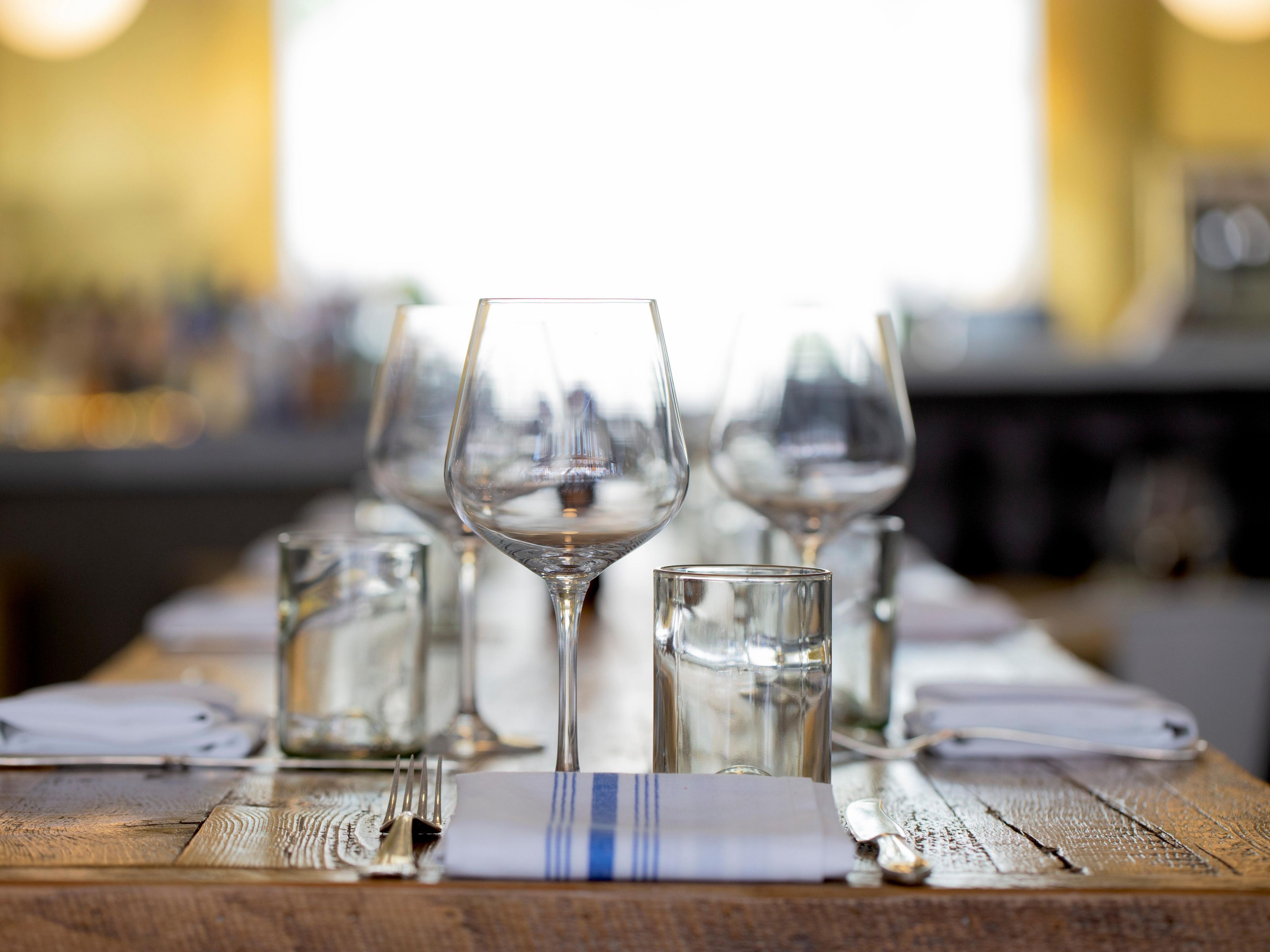 Delight your palate at the Grand Canyon Bistro! Serving Breakfast, lunch, and dinner all day. You will find traditional New York diner options such as omelets, quesadillas, burgers, salads, and pasta. Something for everyone in the family. Dine the New York way all day!