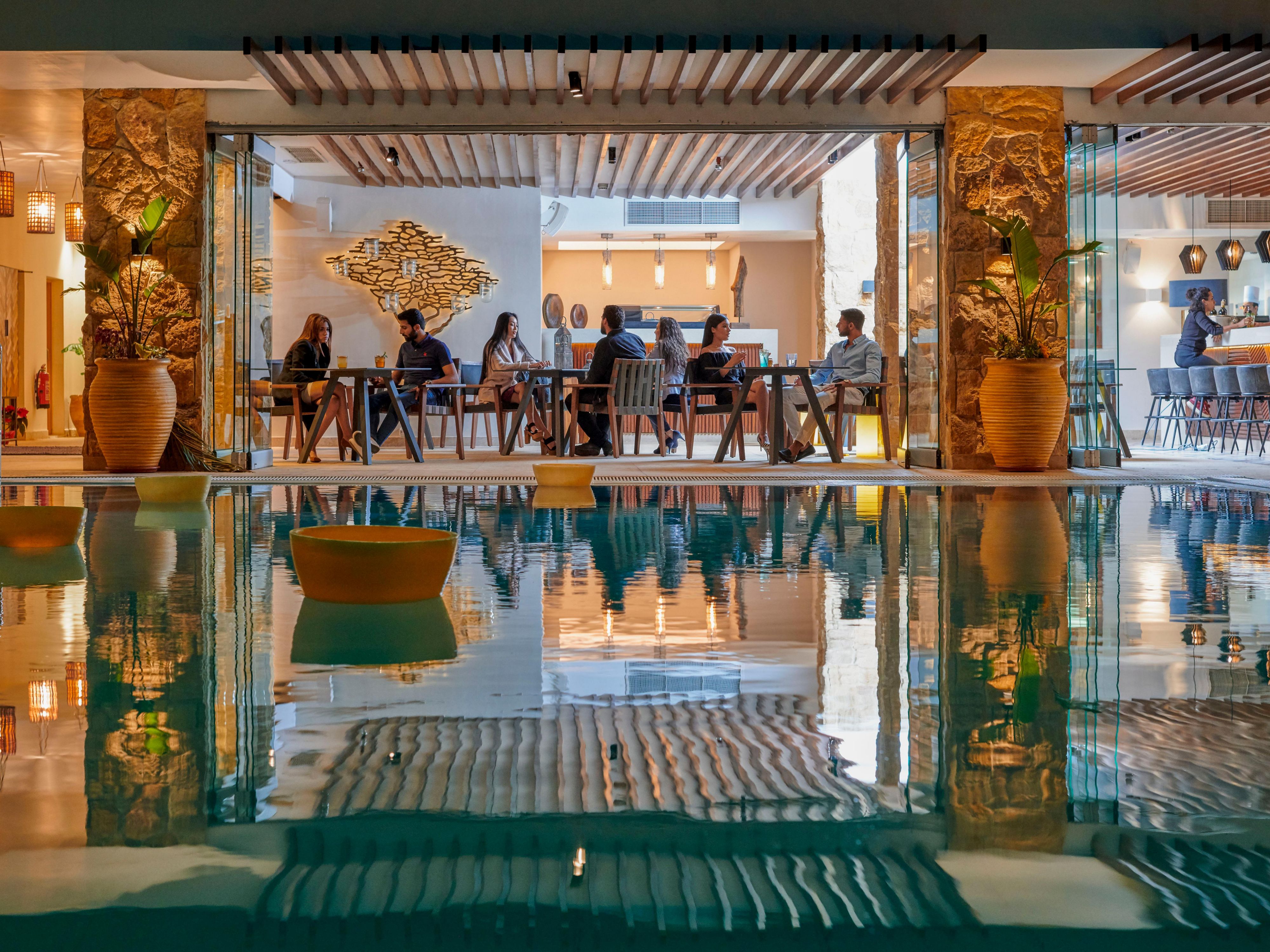 Indulge in a distinctive and impeccable dining experience at Solis where we combine the signature atmosphere of the Nile view with the exquisite and authentic flavors of our Mediterranean cuisine dishes. 