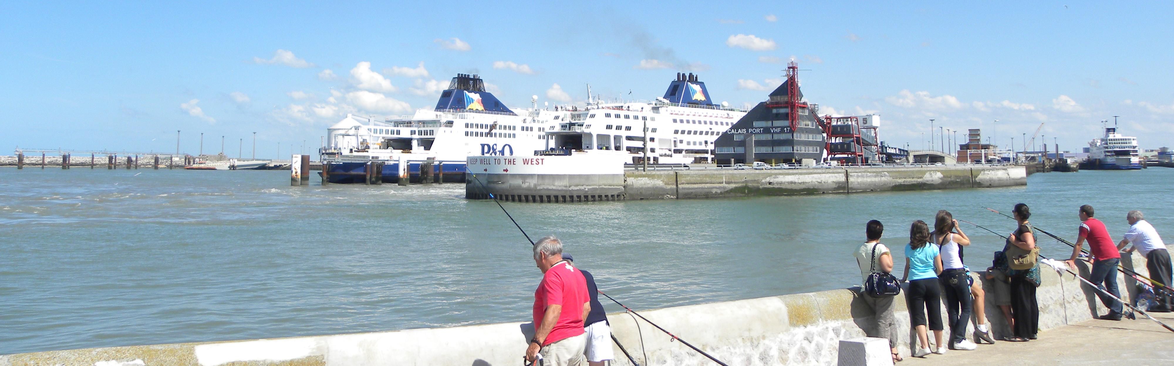 The entrance of the Calais port