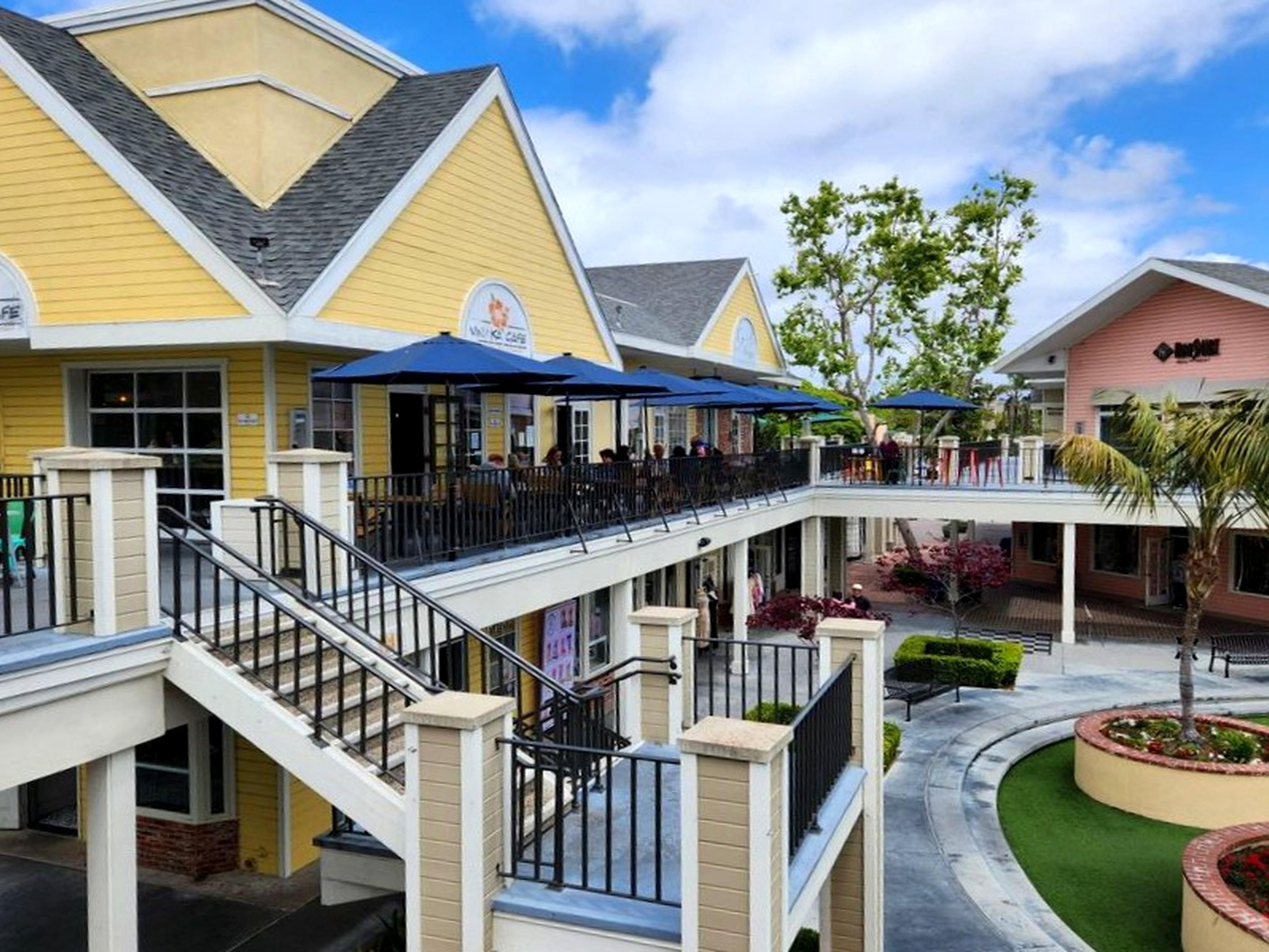 Experience coastal charm with boutique shopping, diverse dining, local art, and year-round events in the heart of Carlsbad. Stroll the walkable streets, browse unique finds, and take in the laid-back vibe that makes Carlsbad Village a favorite destination for visitors exploring Southern California.