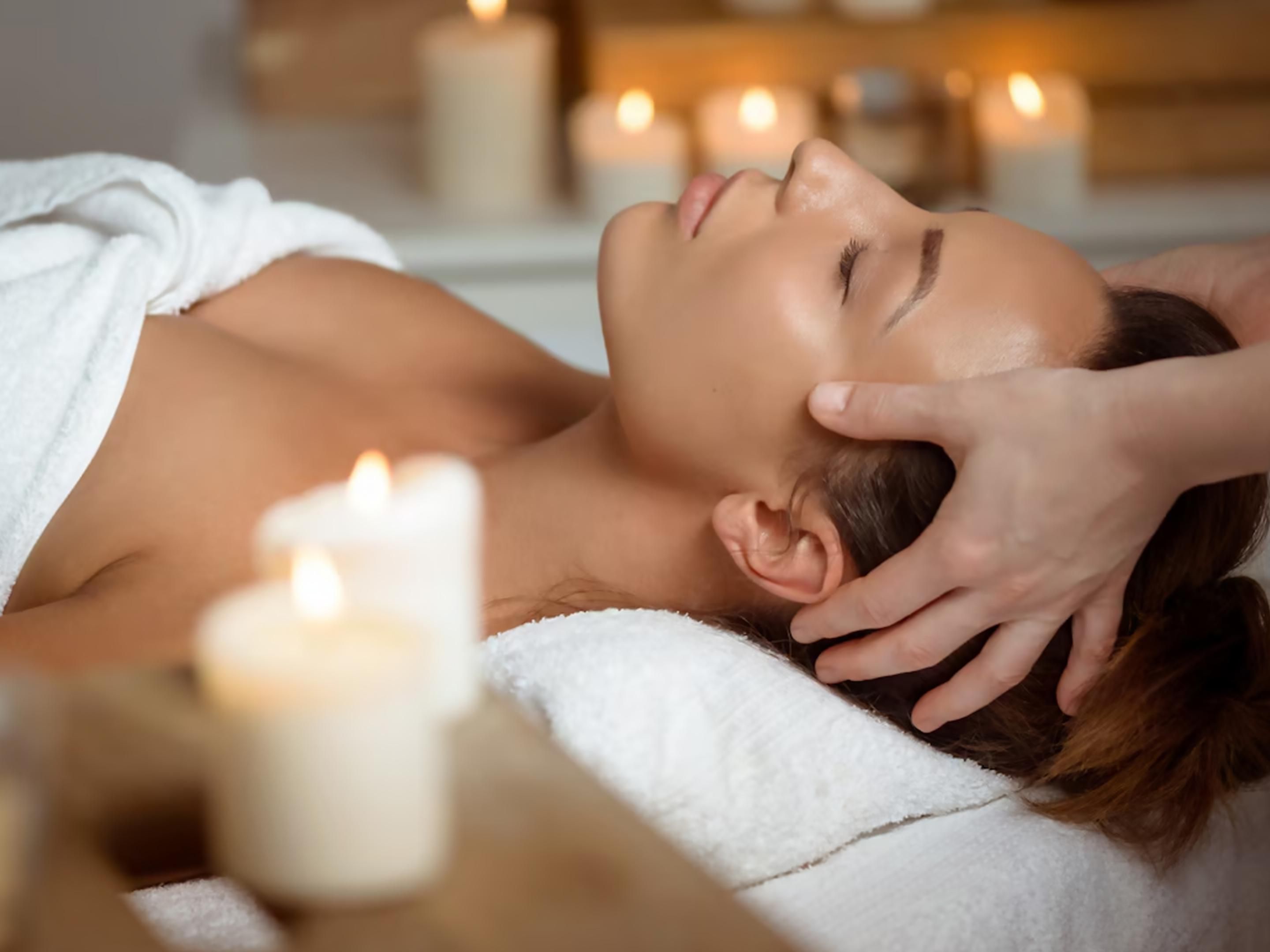 Sophisticated and chic, yet welcoming and unpretentious, Spa Privilegio offers a fresh approach to the hotel spa experience. Inspired by treatments from around the globe, Spa Privilegio services work and are delivered with exceptional service by caring and friendly spa specialists, who set the stage for a personal journey towards better health.