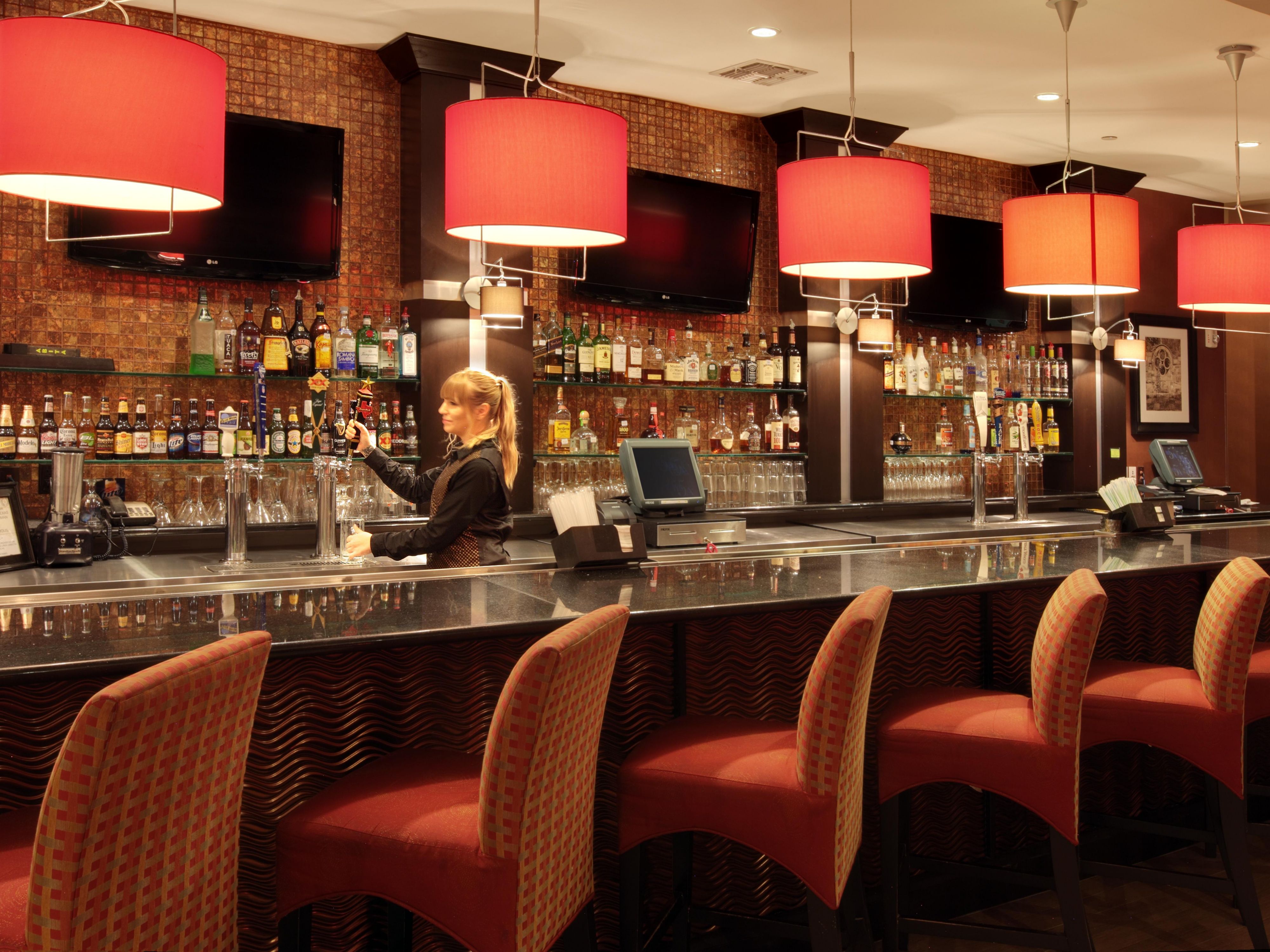 As the only full-service hotel in the area with an onsite restaurant, experience unrivaled convenience when you stay with us. No need to venture far for a delicious meal or refreshing drink. From a hearty breakfast to a casual lunch and delicious dinner, we meet all your needs under one roof. In addition, enjoy our Kids Eat Free program.