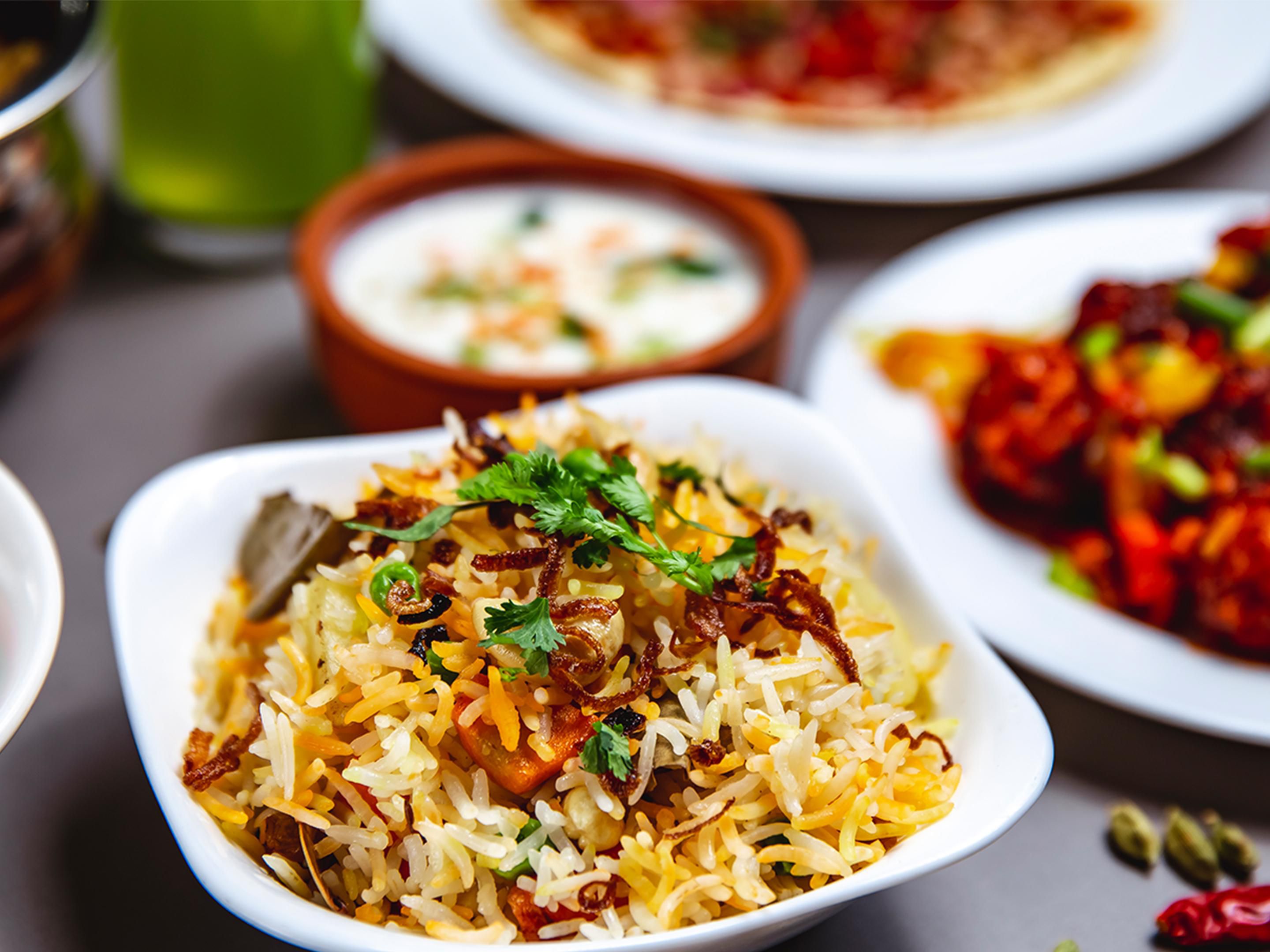 At Holiday Inn Chennai OMR IT Expressway, one of the best hotels in Chennai, every meal is thoughtfully prepared. From international cuisine to local specialities, Café G and Score Bar, the best sports-themed bar in Chennai, catering to every palate. Enjoy a lively setting that brings together the kind of food that feels just right.