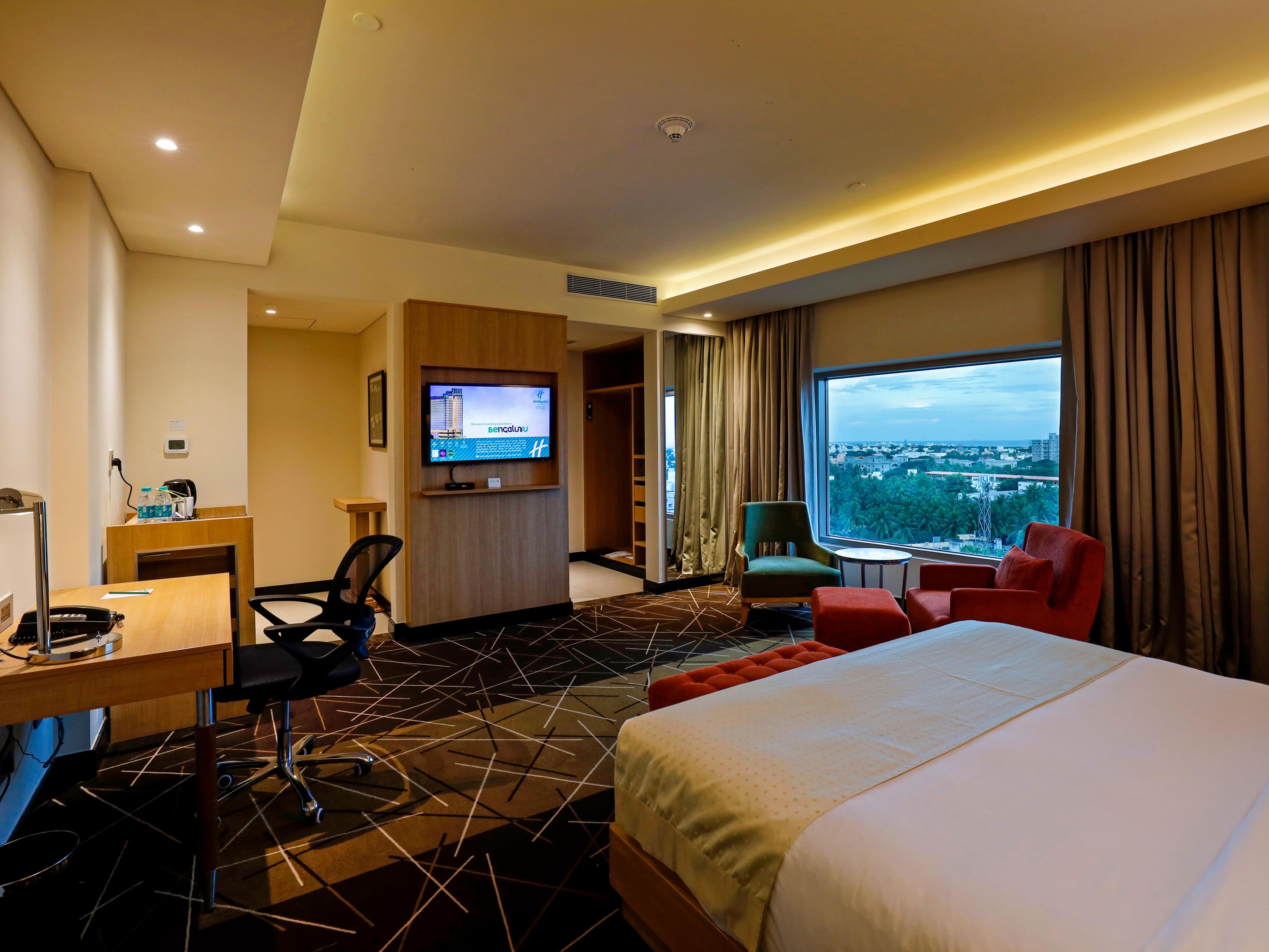 Escape from the Hustle and Bustle of the city. Choose from a range of Sea Facing rooms with the Beach at just 1.5 kms from the hotel. 