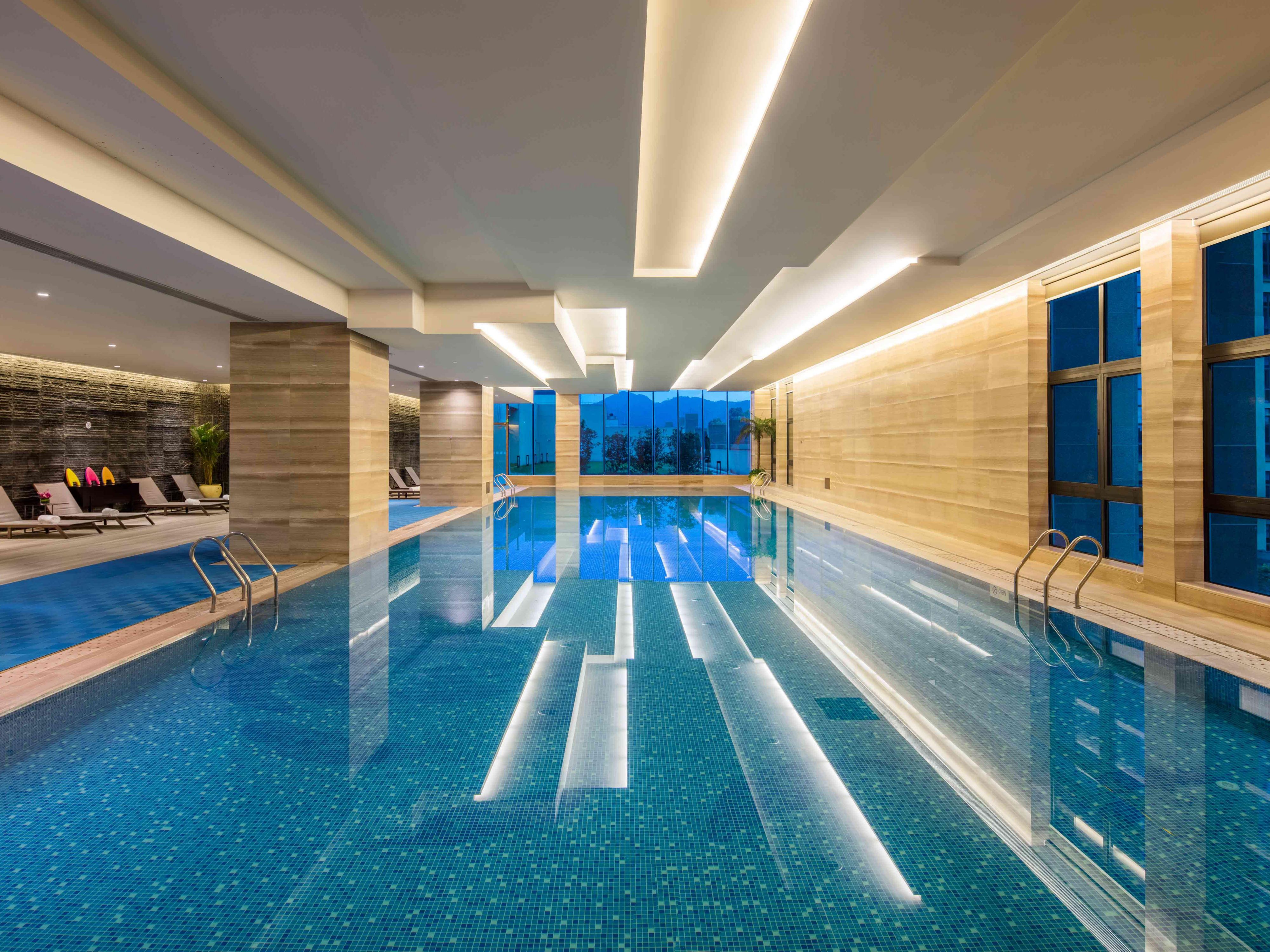 The indoor swimming pool of 200 square meters will all add to the pleasure of your stay.