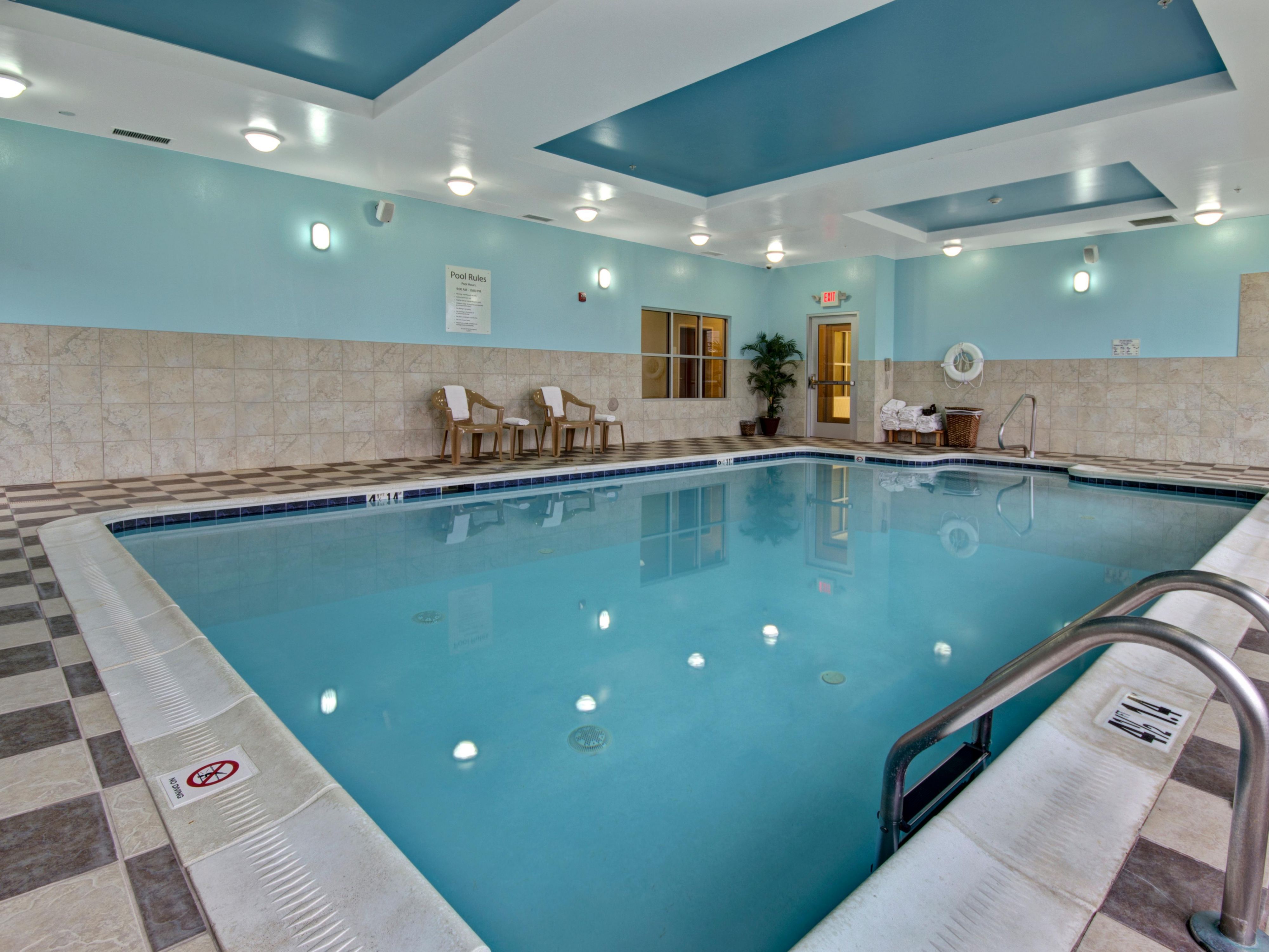 Heated salt-water pool is open from 9:00 AM to 10:00 PM every day.