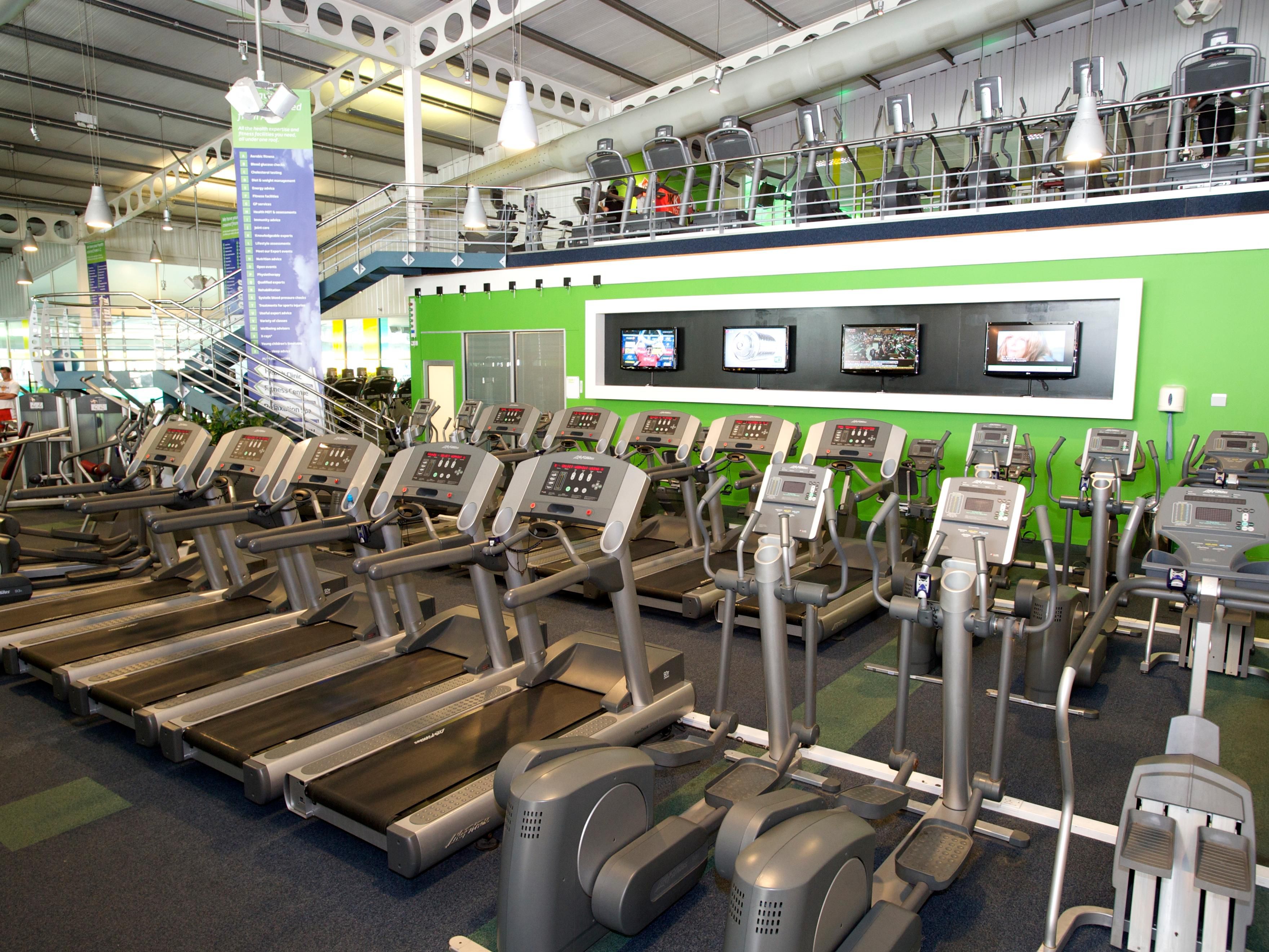 The Nuffield Health gym in Crawley is located adjacent to the hotel and guests staying at the Holiday Inn Gatwick Worth are able to make use of the gym, swimming pool and spa facilities at their leisure, perfect before flying from Gatwick airport (subject to a discounted entrance fee of £8.50 per adult). 
