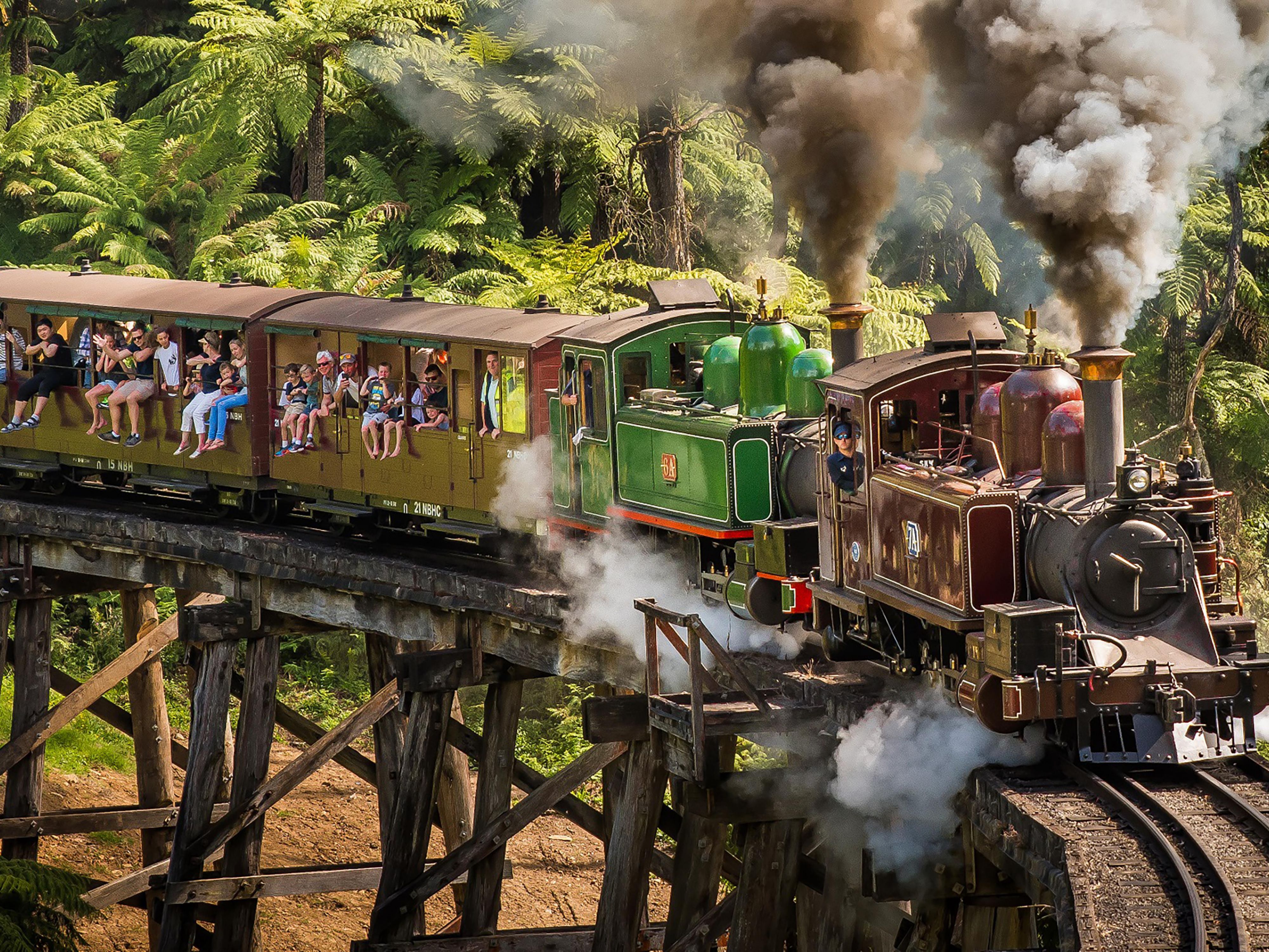 Step into a timeless world of wonder with Australia’s favourite steam train, Puffing Billy, located in the heart of the Dandenong Ranges