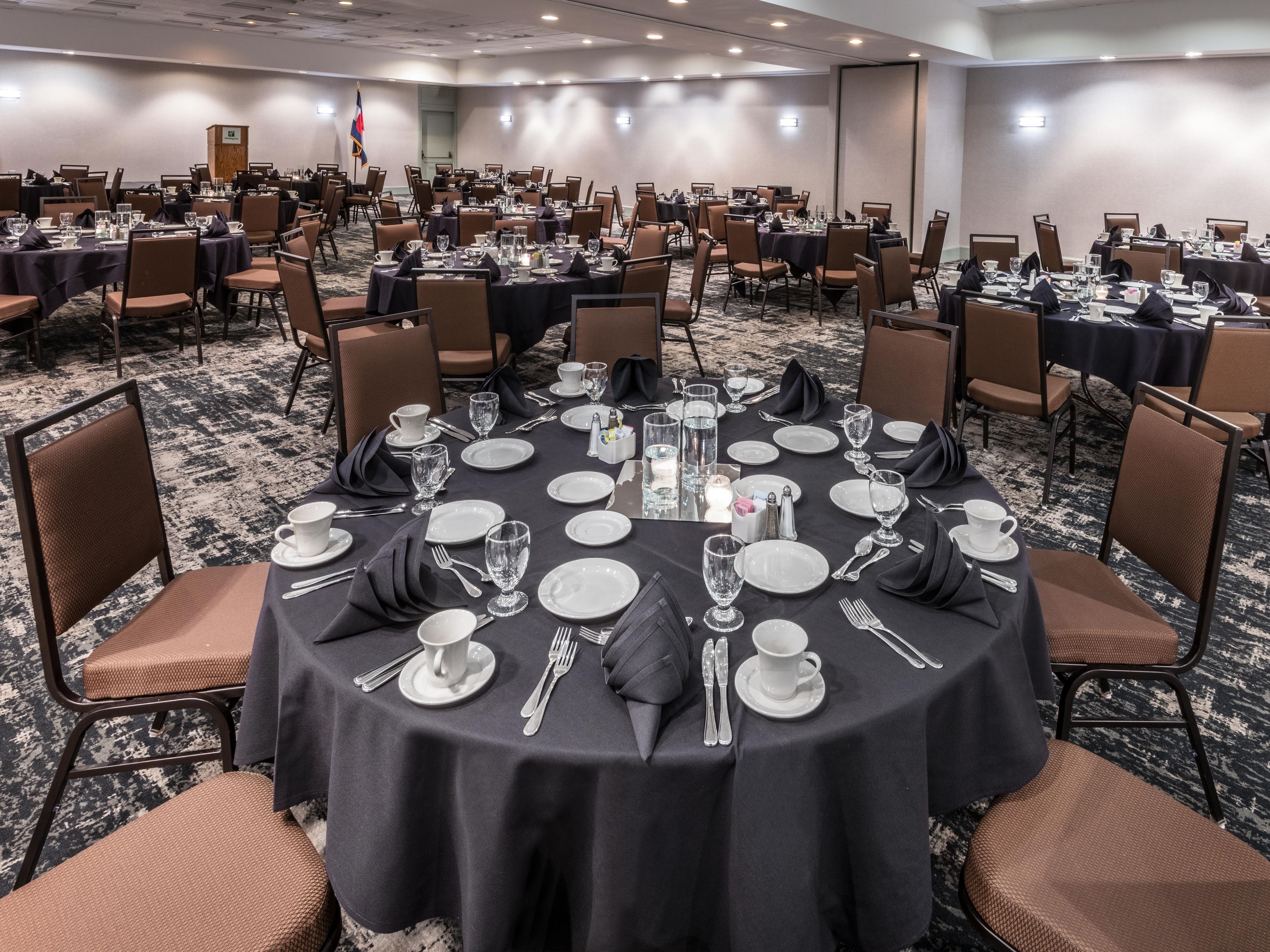 Let us host your next meeting or event in Denver East. One of our redesigned 10 spaces is sure to meet your needs, with flexible configurations available.