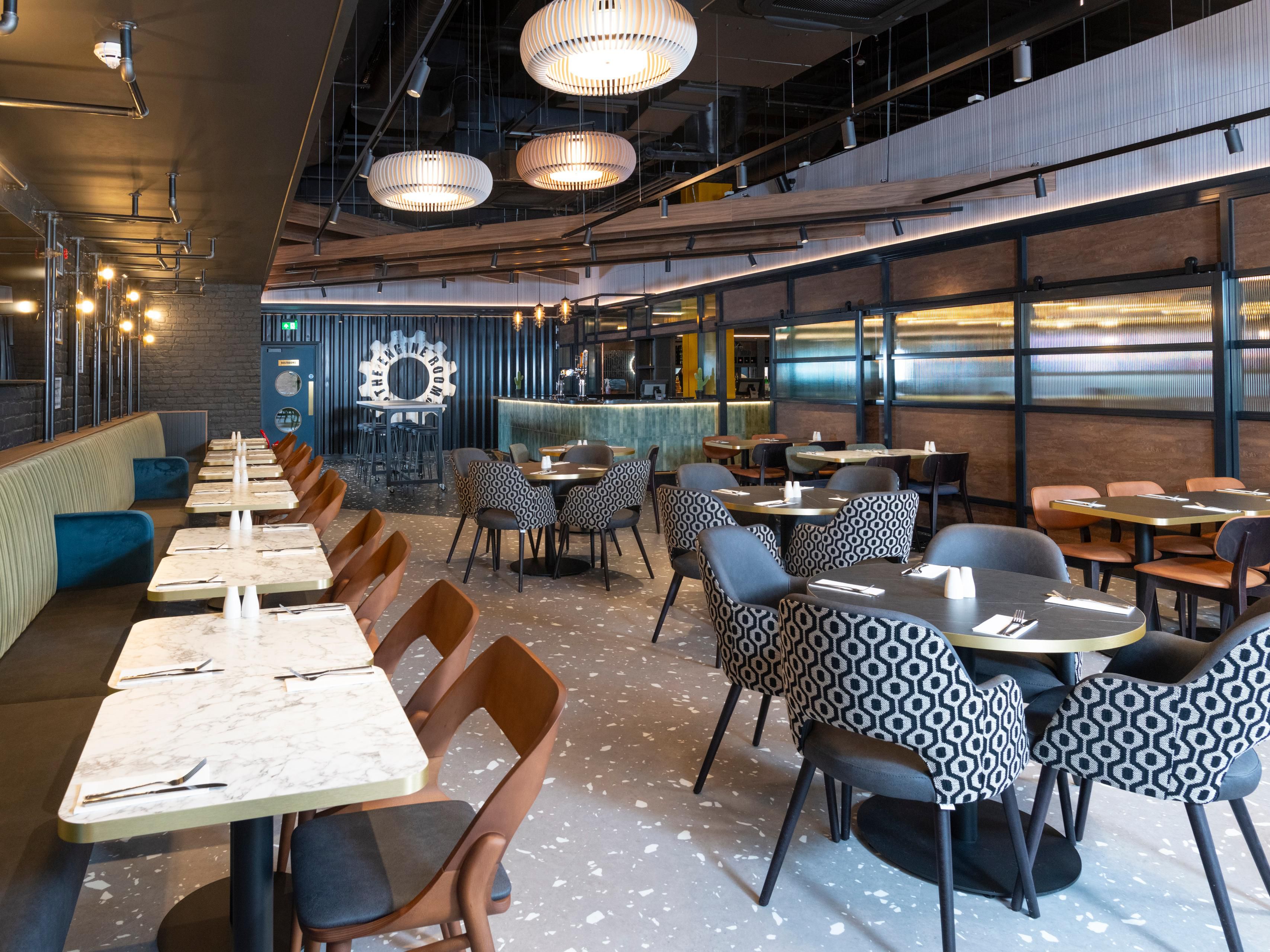 Discover The Engine Room, Derby’s newest dining destination. Located within Holiday Inn Derby, our brand new restaurant offers bold seasonal dishes, hand-stretched pizzas, indulgent desserts and cocktails in a relaxed, industrial-chic setting.