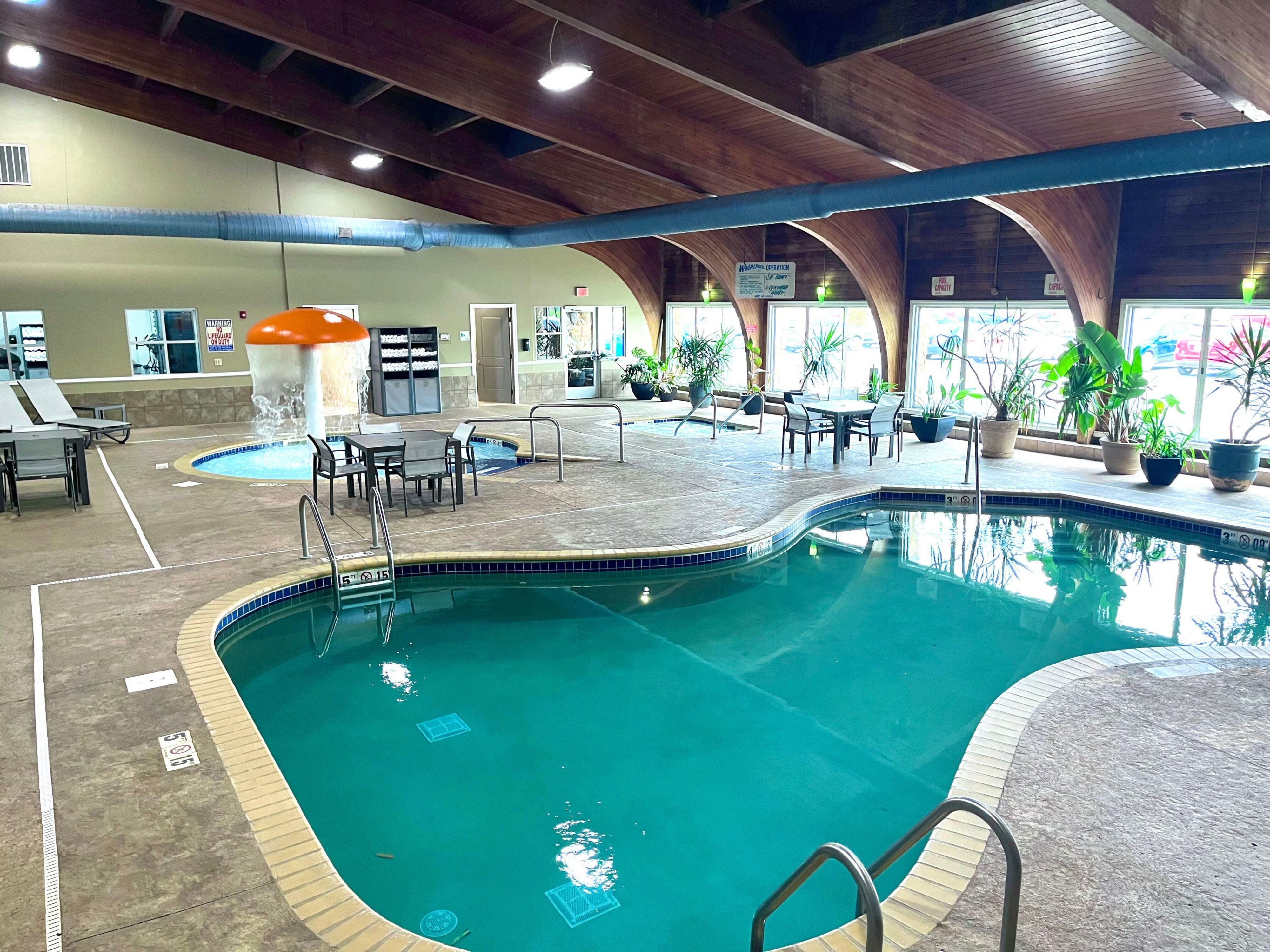 No matter the weather, you can take a dip in our indoor pool. Great for families, solo travelers, and anyone looking to relax after a long day, it’s one more way we help you make the most of your stay at our hotel in Detroit Lakes.
