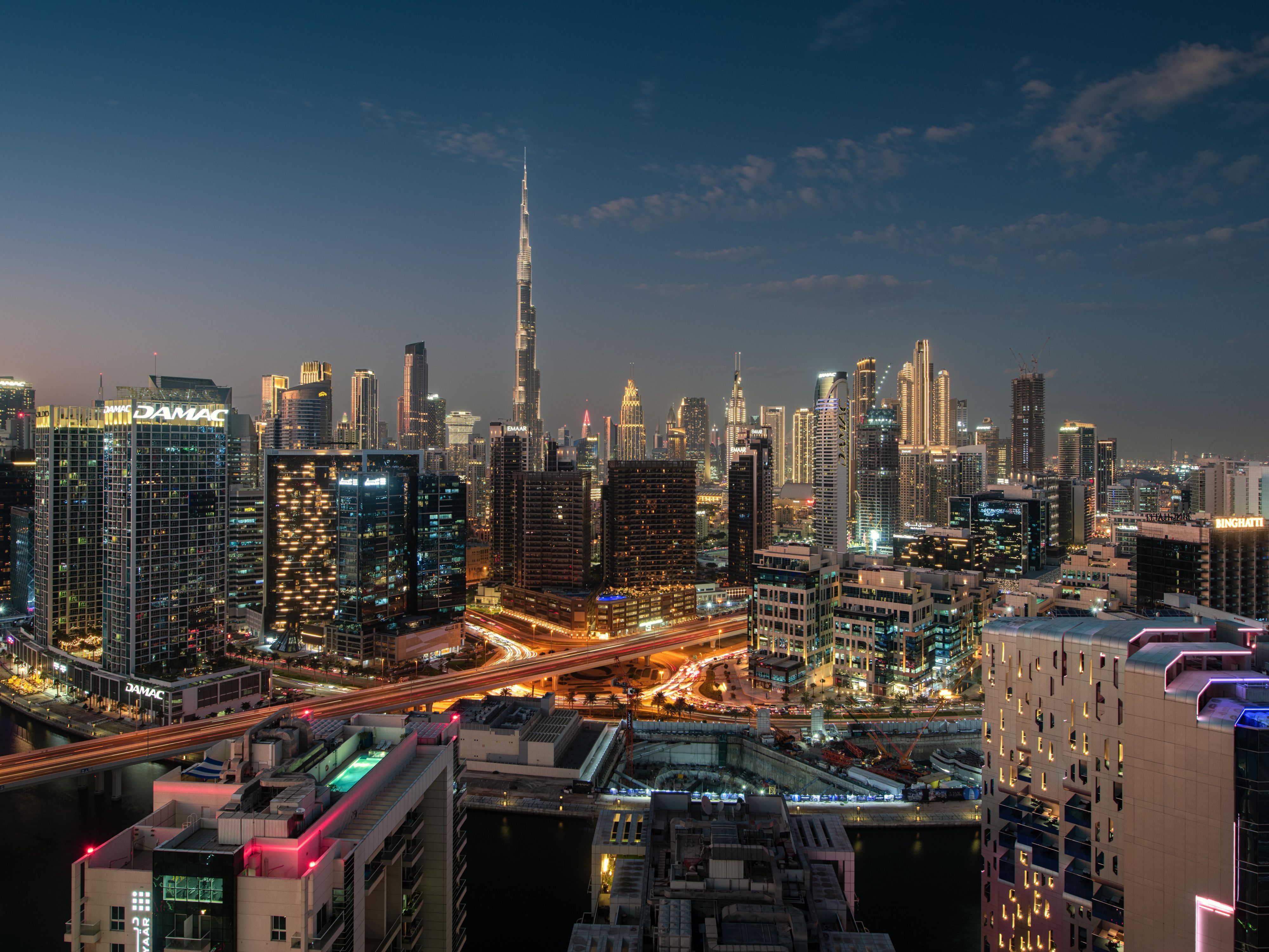 Enjoy a spectacular 4-hour poolside BBQ feast featuring premium seafood, steaks, and grills, with a vibrant atmosphere and drinks flowing until midnight. 

Please note that the New Year's Eve Gala Dinner at La Plancha is mandatory, and there's a minimum stay requirement of two nights for reservations over New Year's Eve. T&C apply.